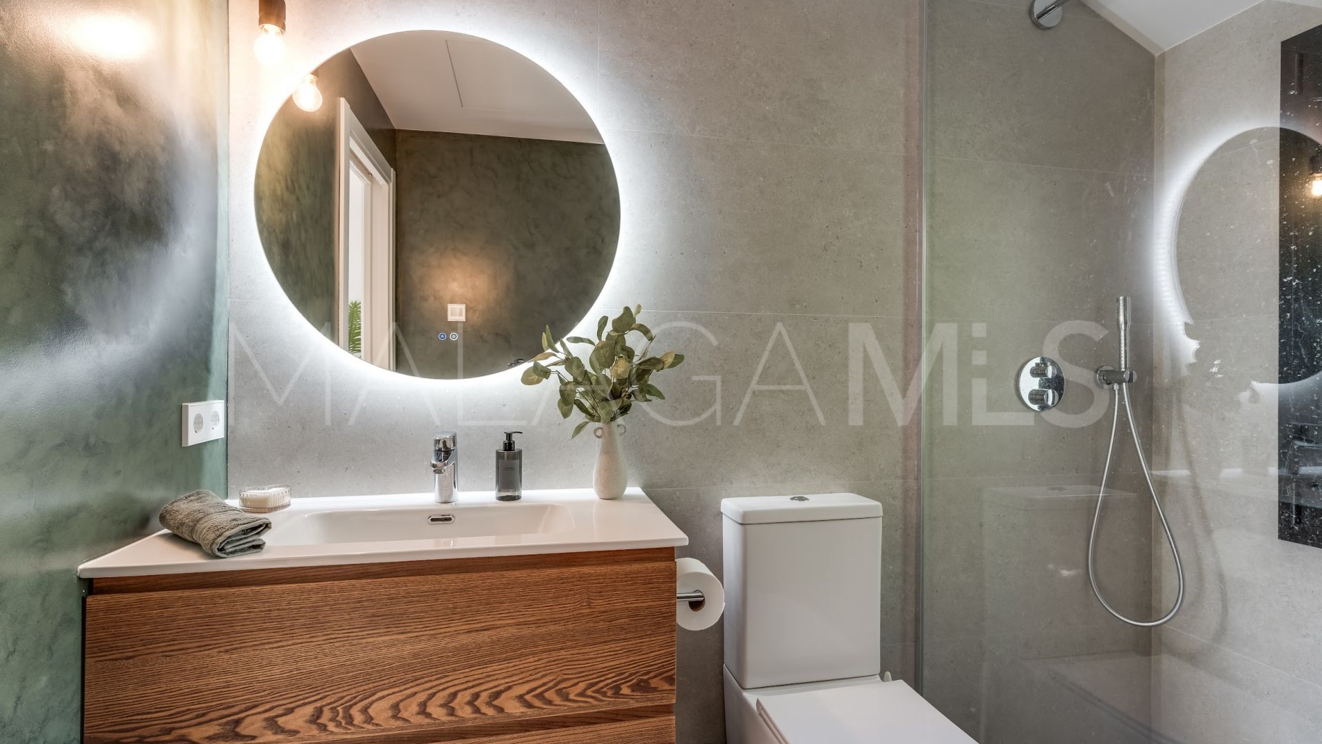 Villa for sale in Supermanzana H