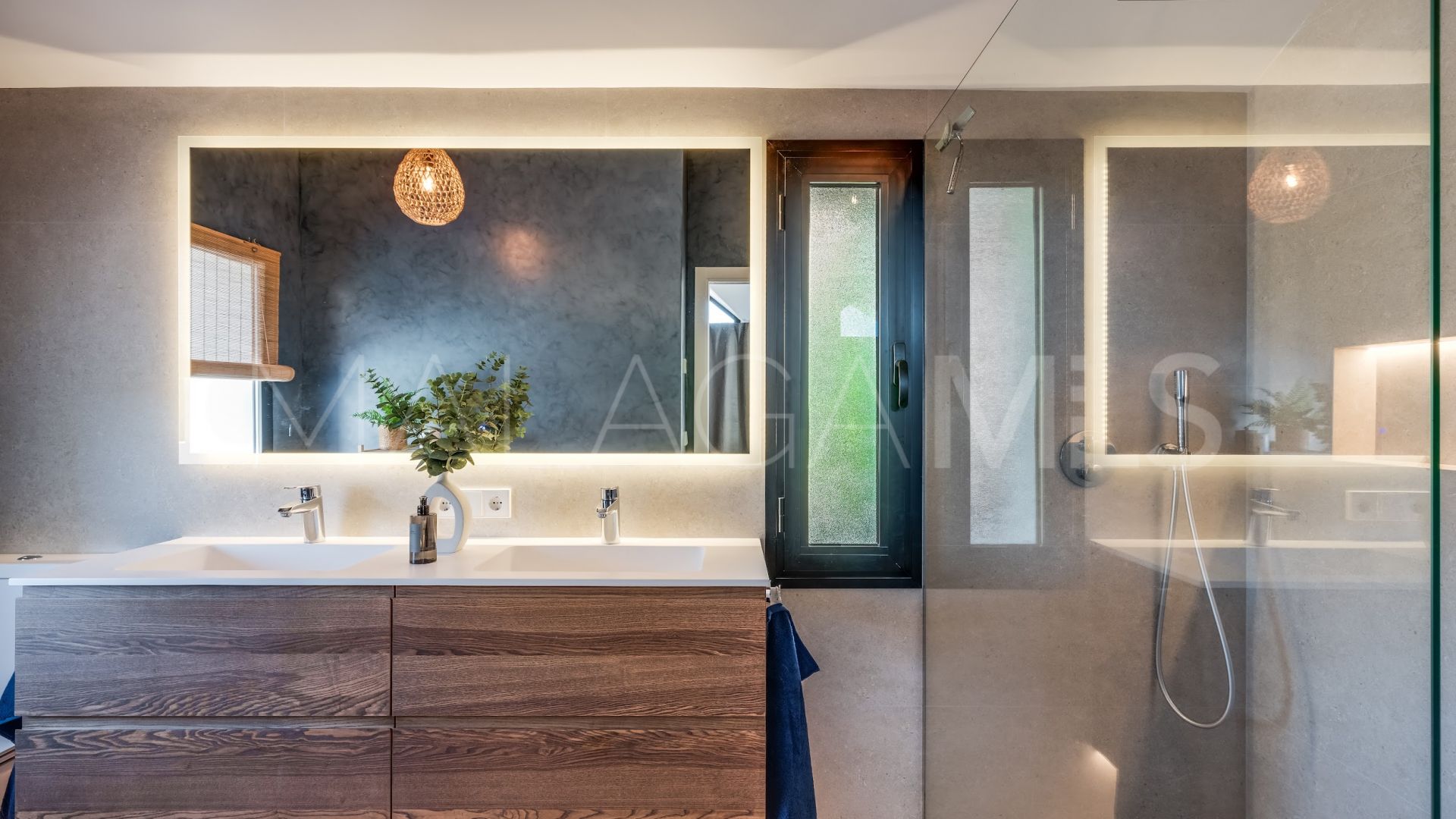 Villa for sale in Supermanzana H