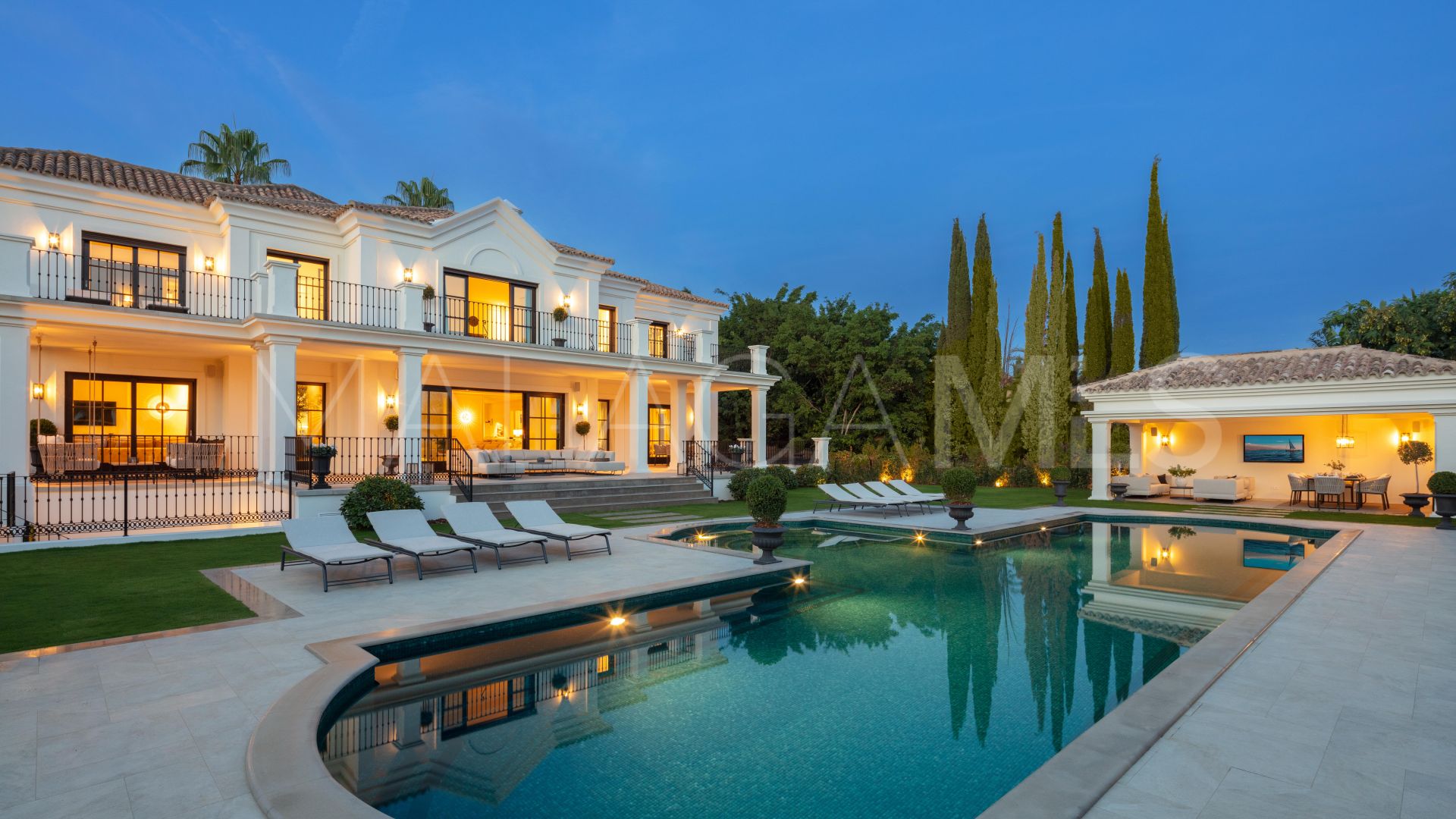 For sale Sierra Blanca villa with 6 bedrooms
