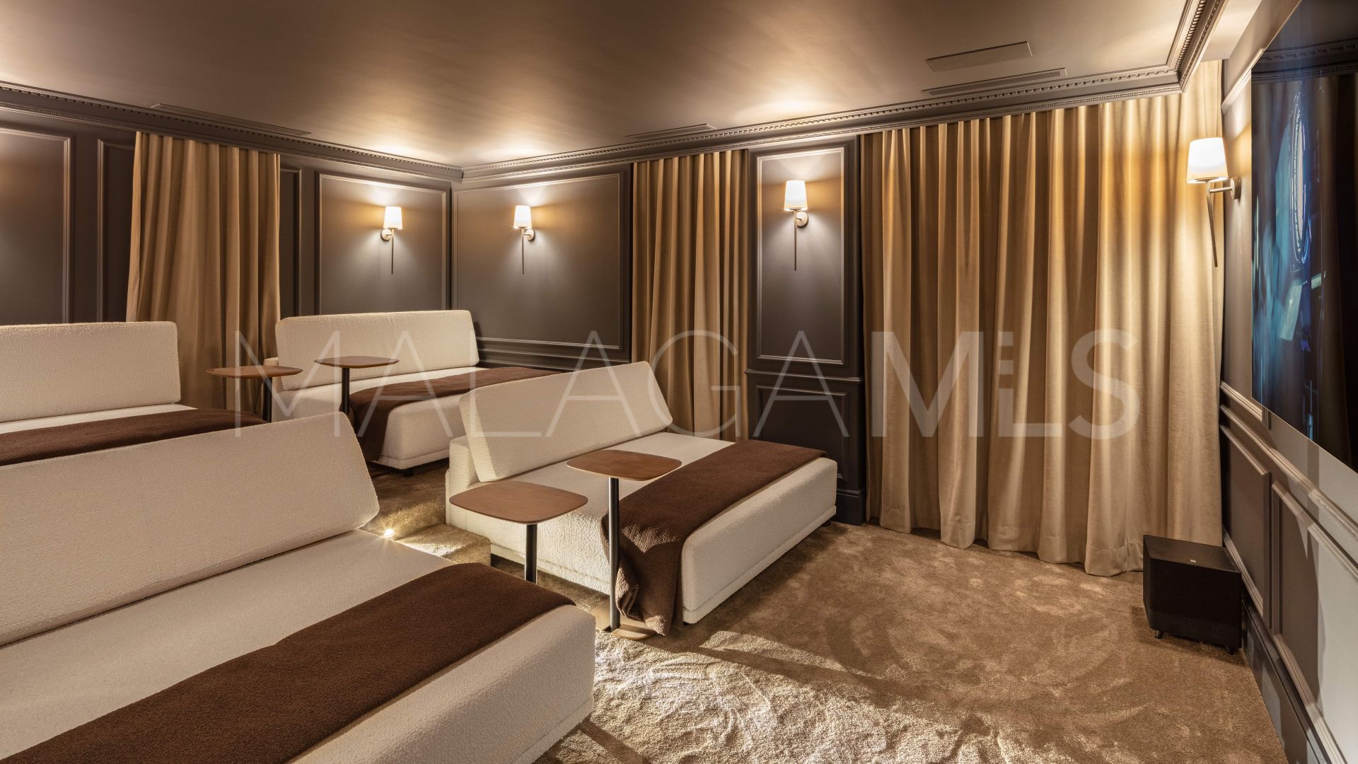For sale Sierra Blanca villa with 6 bedrooms