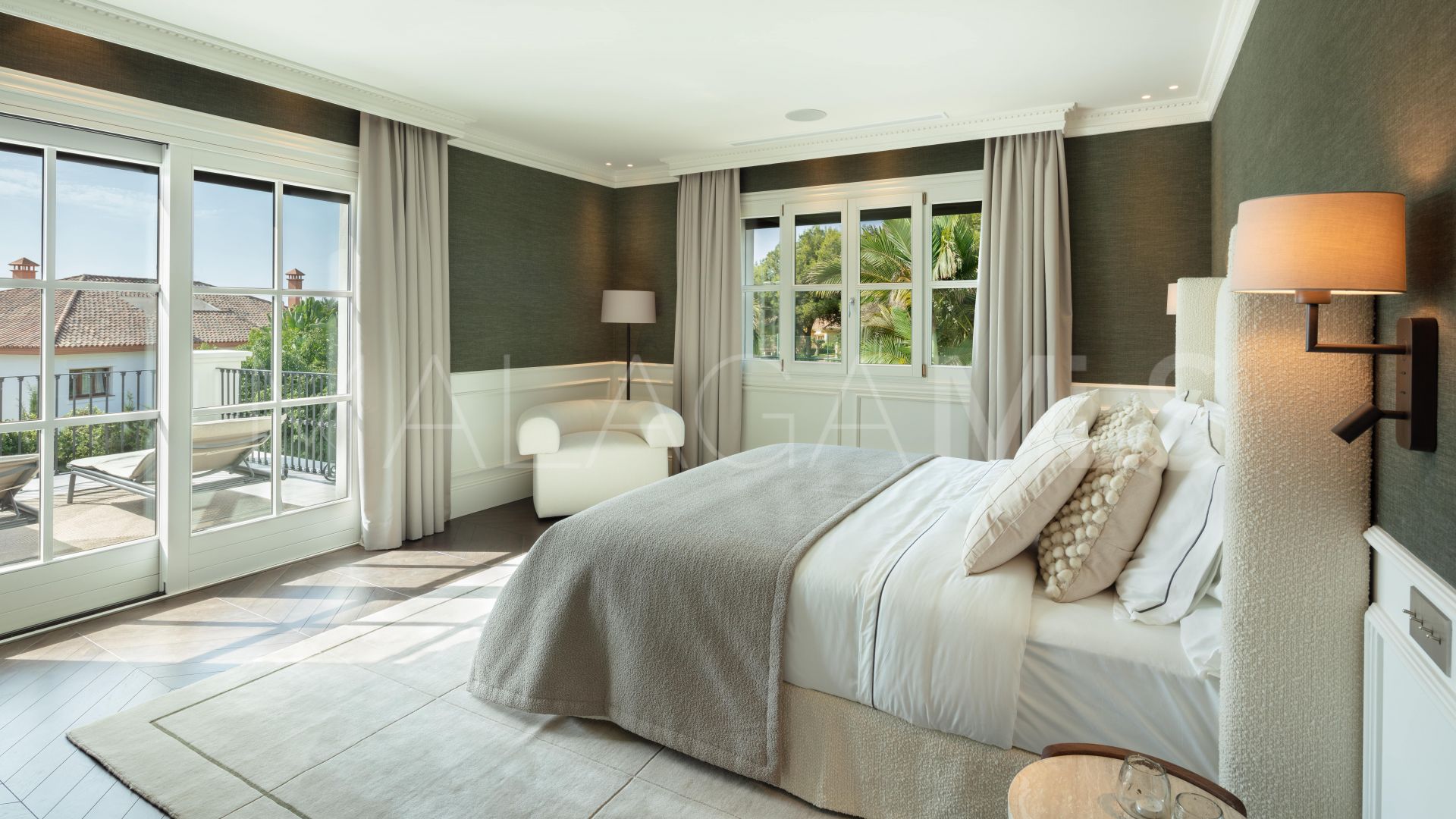For sale Sierra Blanca villa with 6 bedrooms
