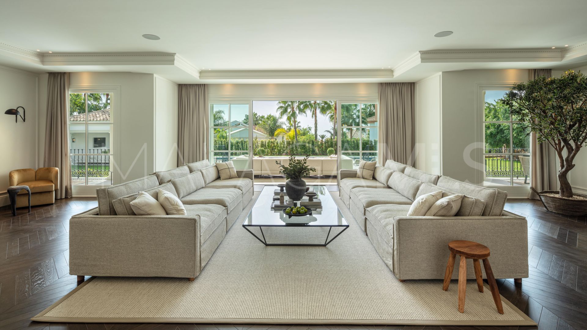 For sale Sierra Blanca villa with 6 bedrooms