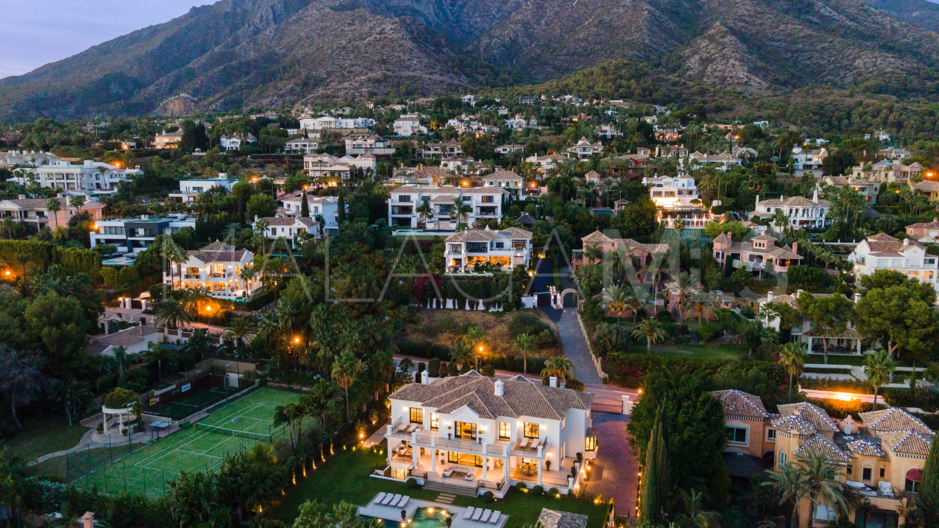 For sale Sierra Blanca villa with 6 bedrooms