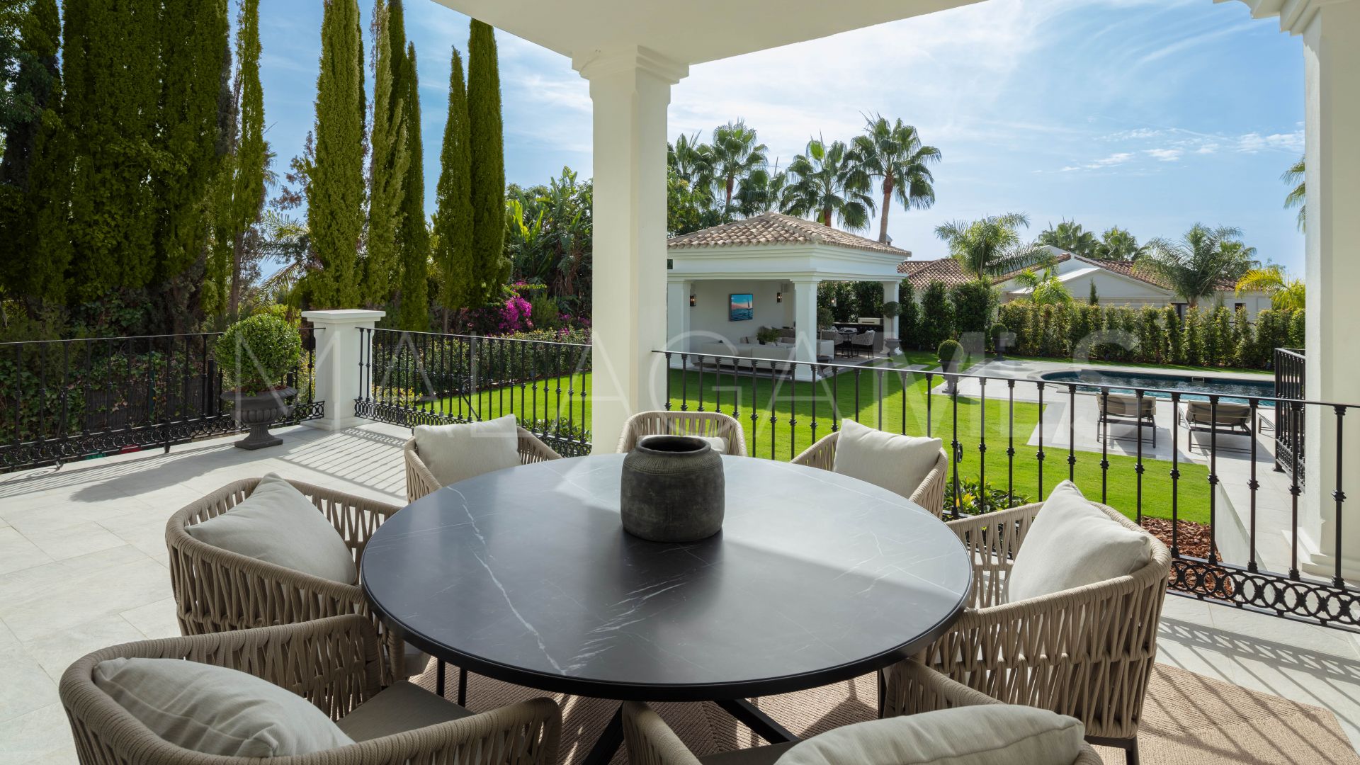 For sale Sierra Blanca villa with 6 bedrooms