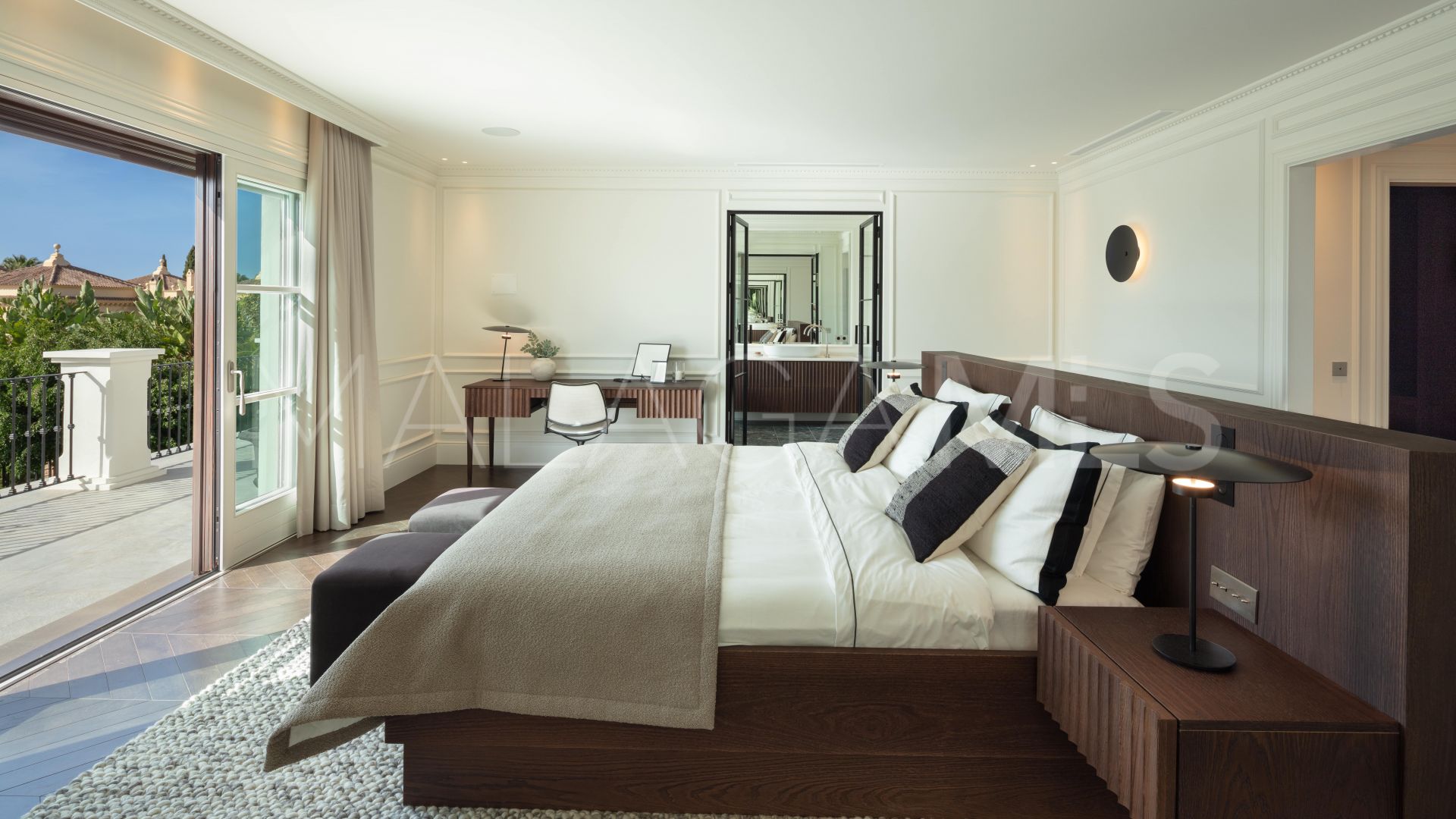 For sale Sierra Blanca villa with 6 bedrooms
