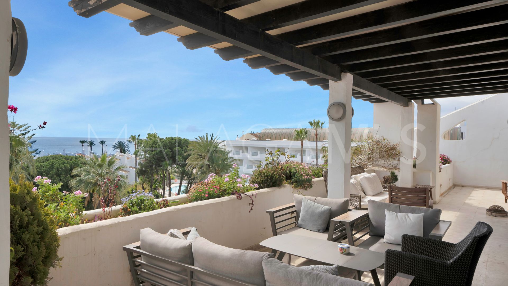 Penthaus for sale in Coral Beach