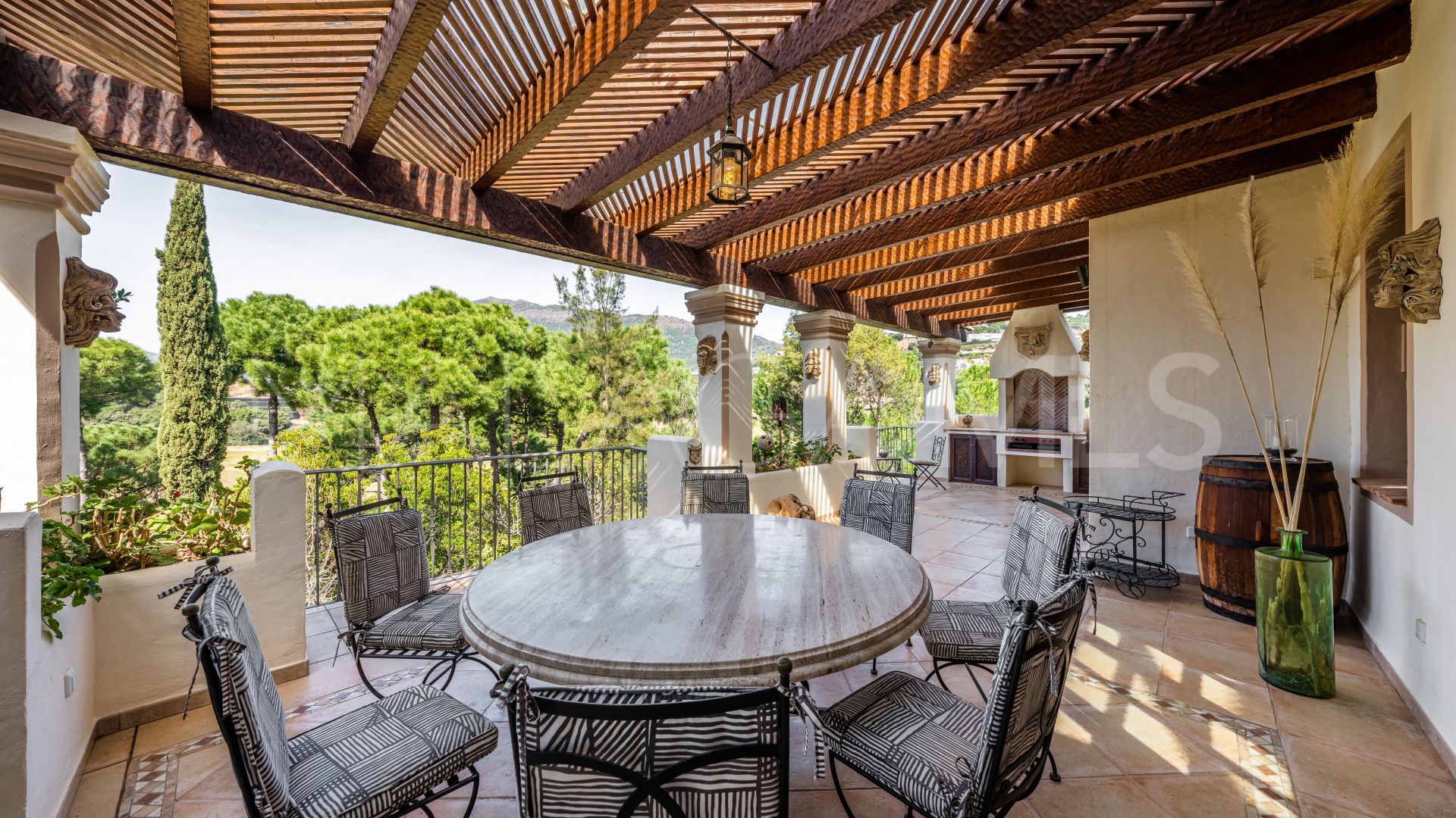 Villa for sale in La Zagaleta