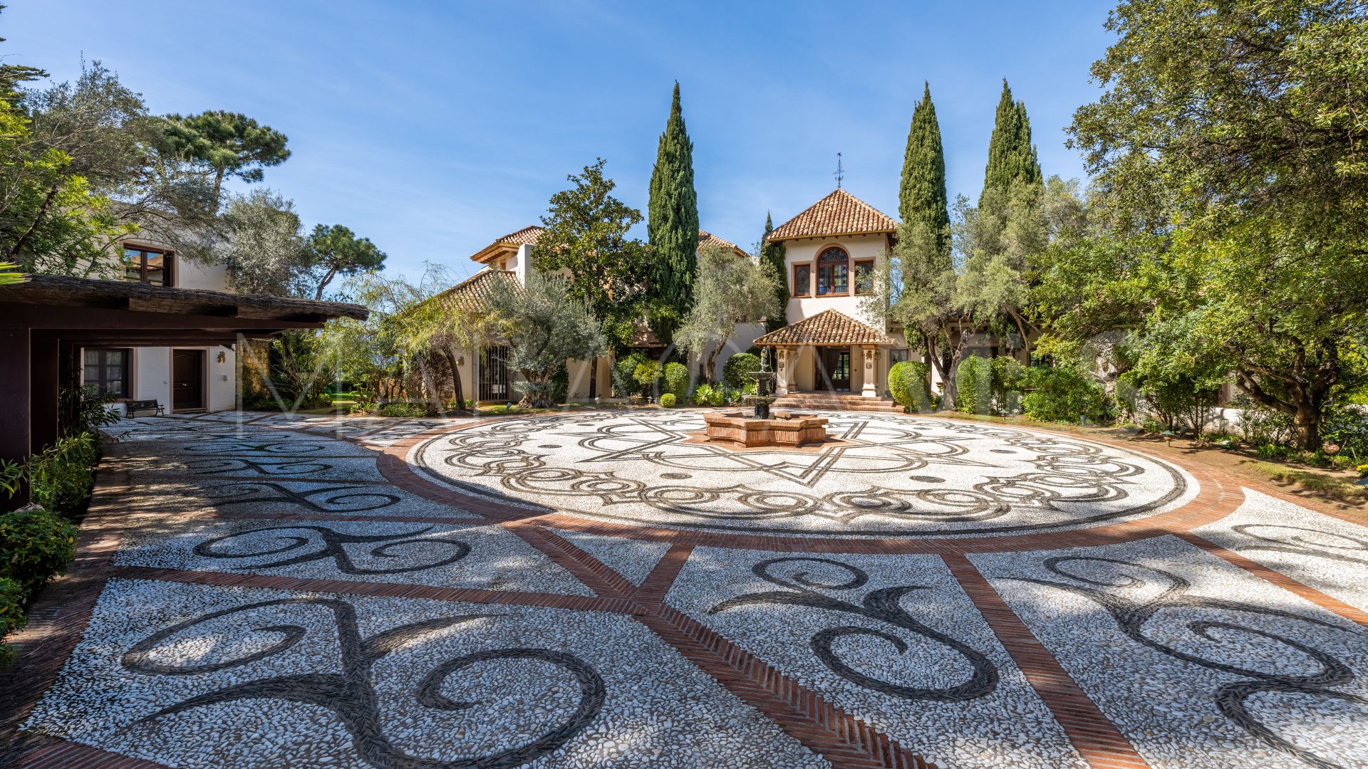 Villa for sale in La Zagaleta