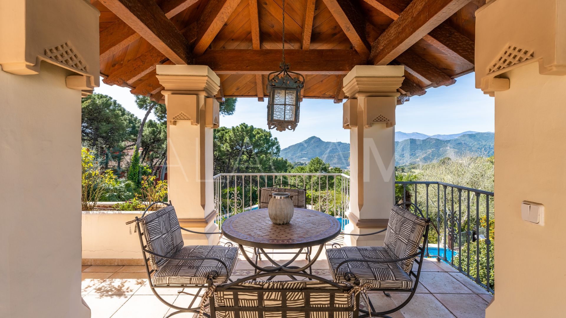 Villa for sale in La Zagaleta