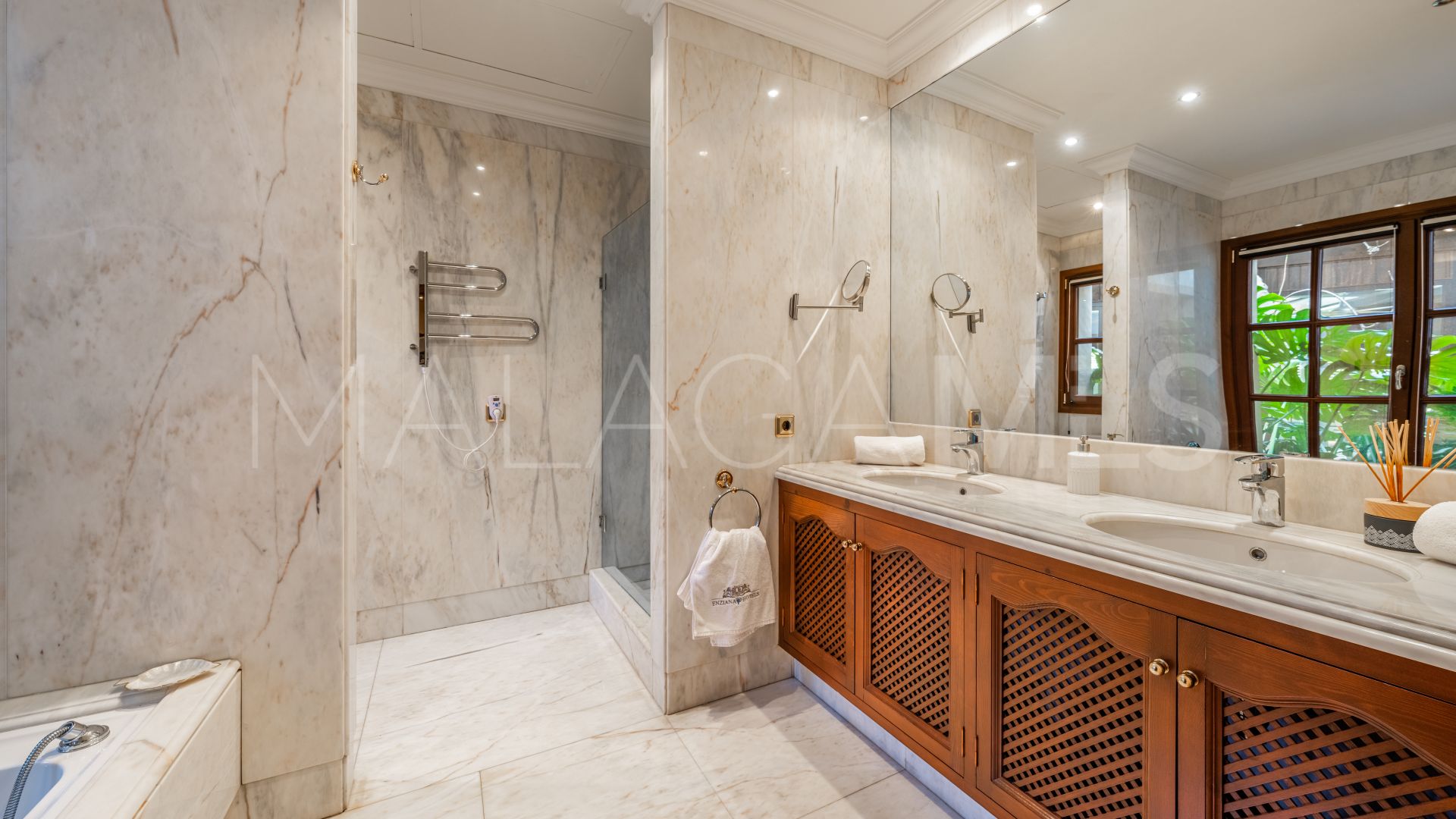 Villa for sale in La Zagaleta