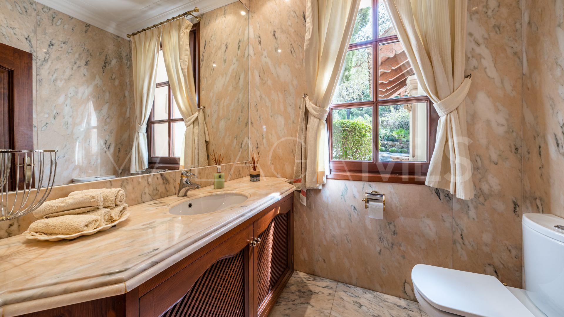 Villa for sale in La Zagaleta