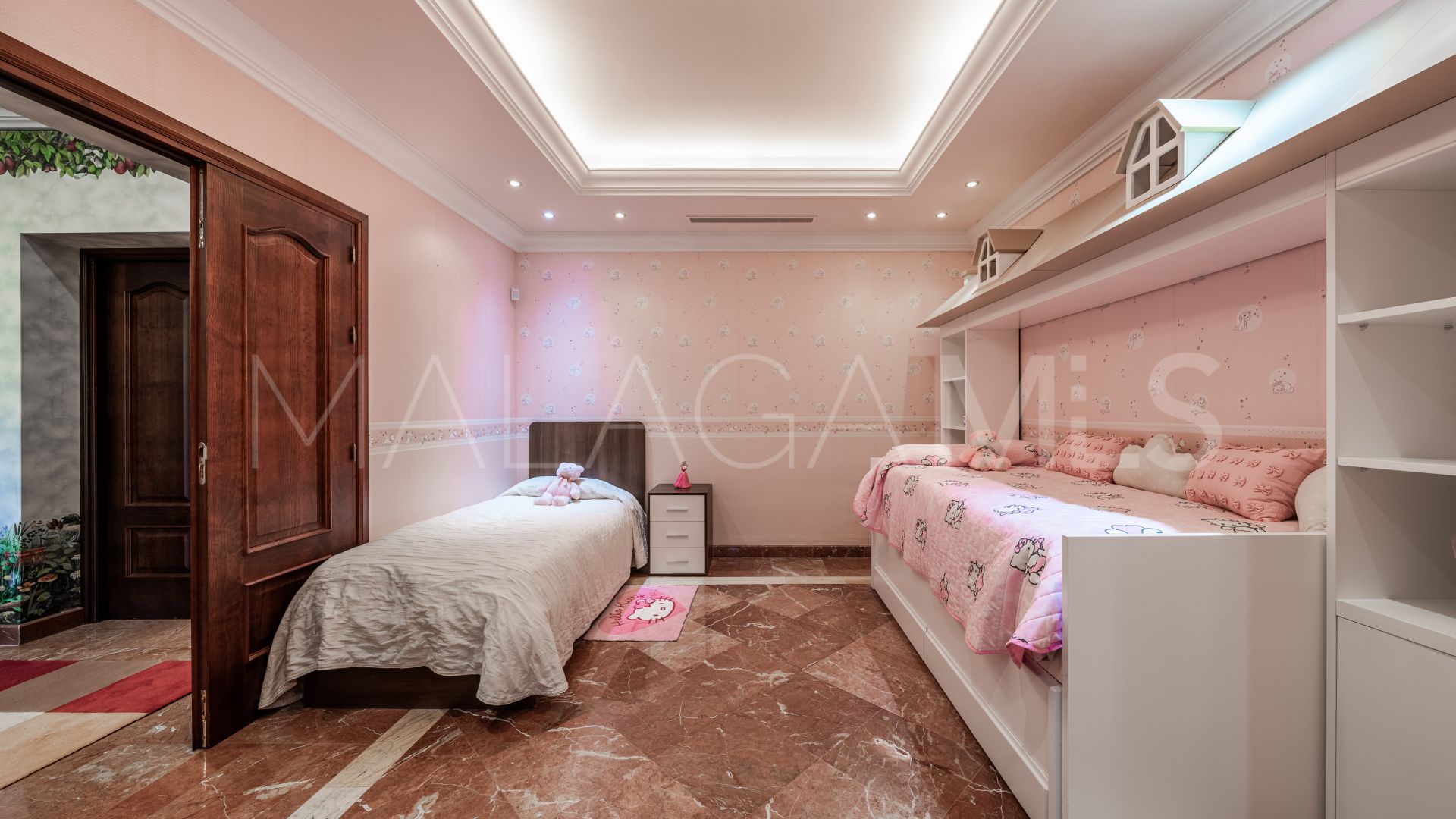Villa for sale in La Zagaleta