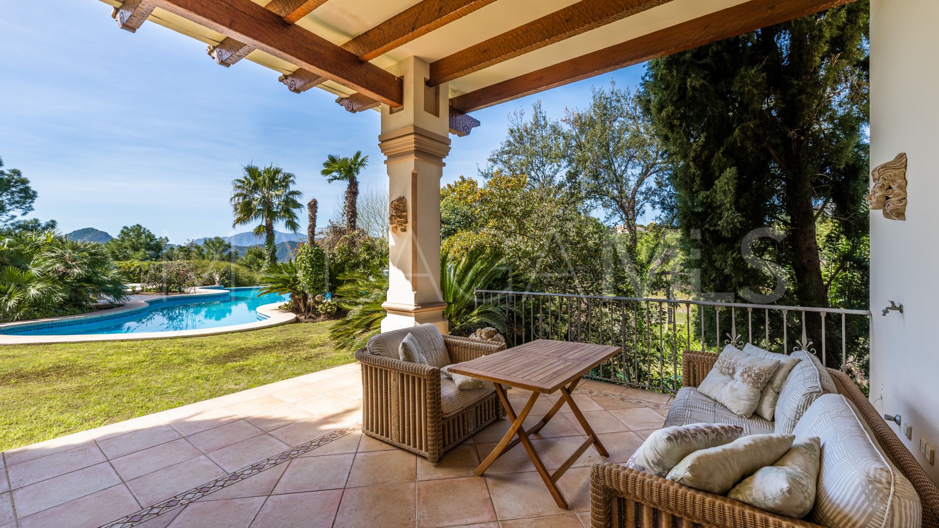 Villa for sale in La Zagaleta