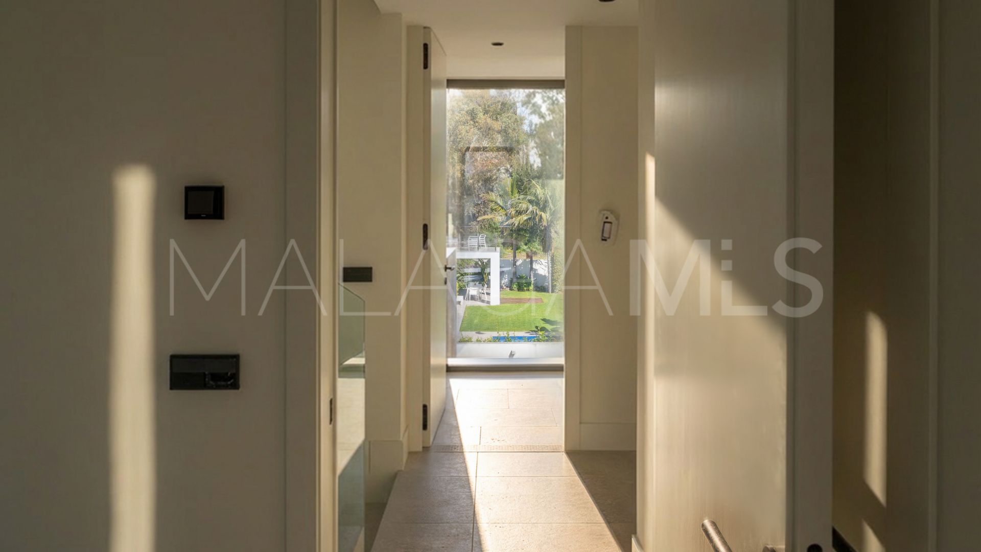 Villa for sale in Rio Verde Playa