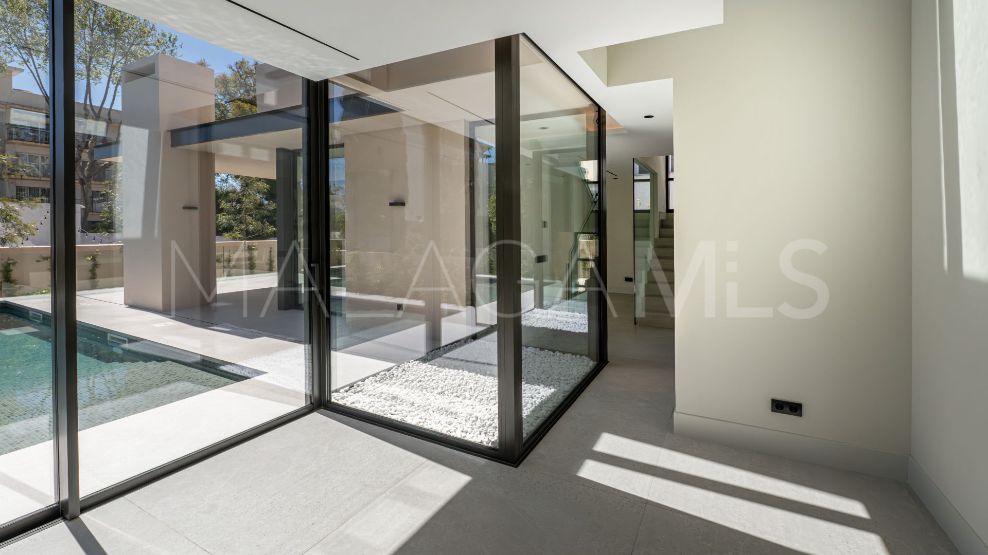 Villa for sale in Rio Verde Playa