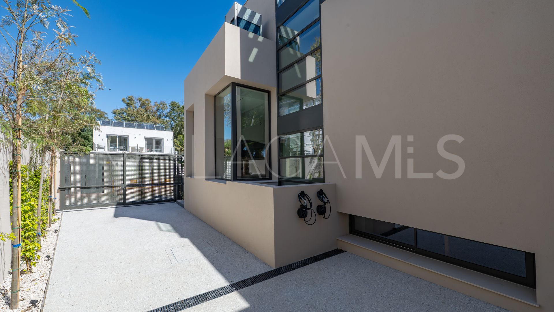 Se vende villa with 5 bedrooms in Rio Verde Playa