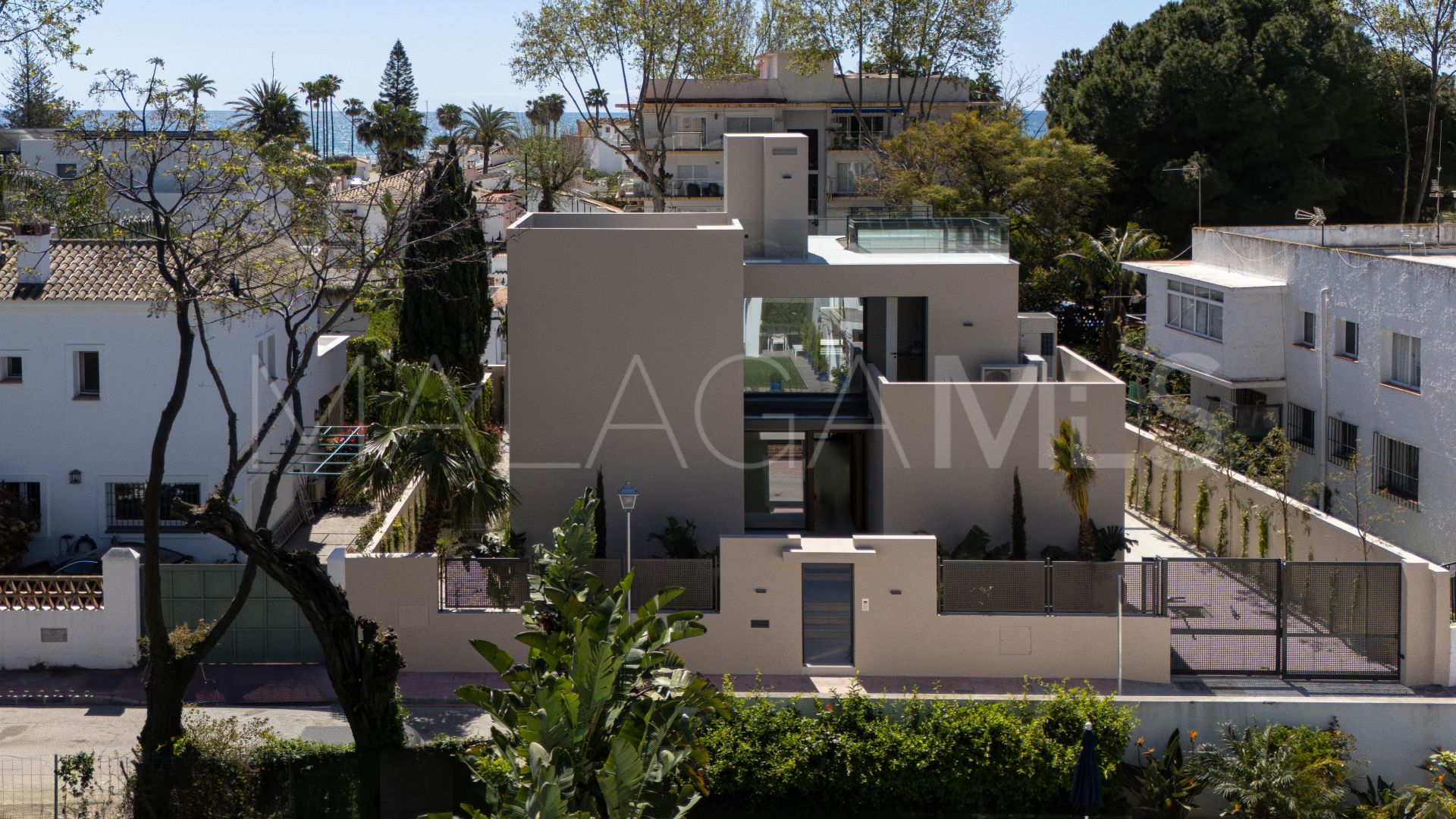 Villa for sale in Rio Verde Playa