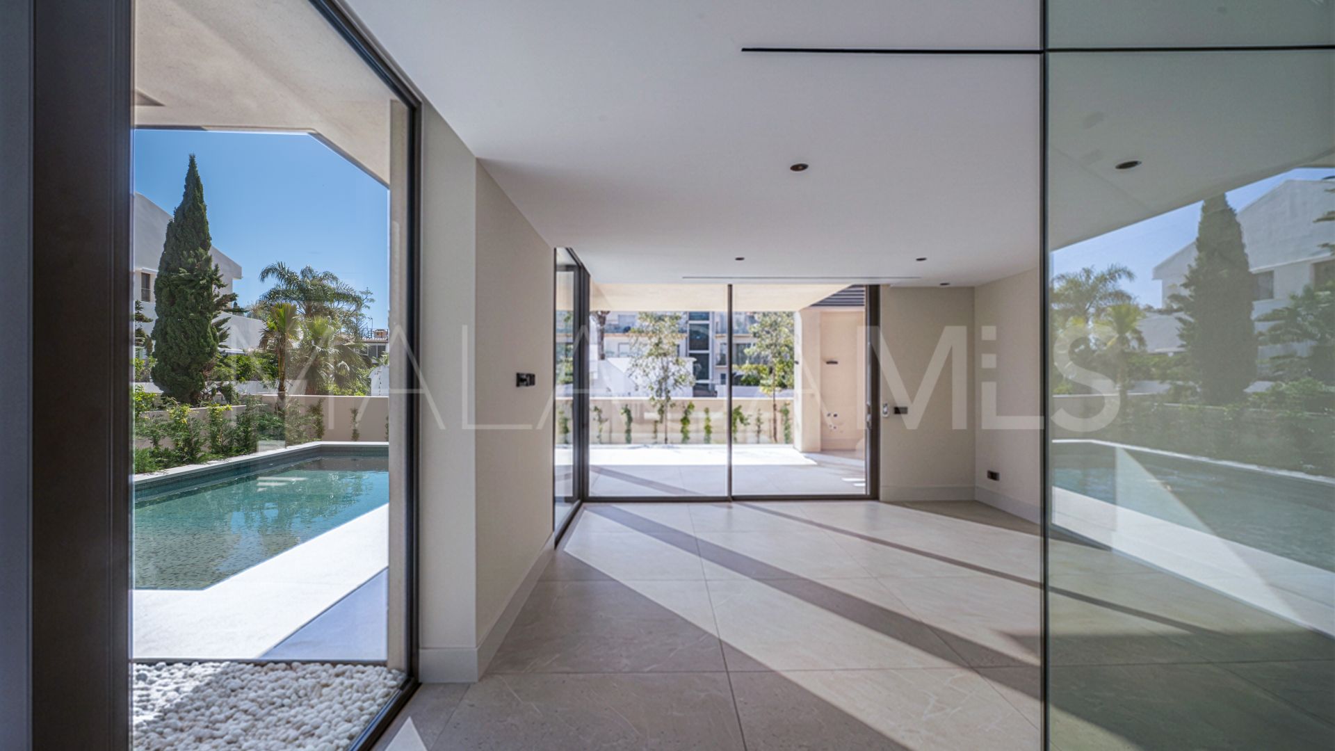 Villa for sale in Rio Verde Playa