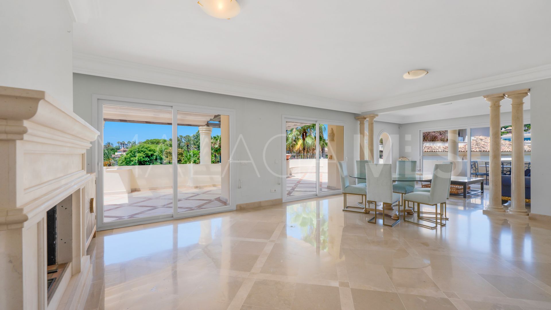 Zweistöckiges penthouse for sale in Las Alamandas