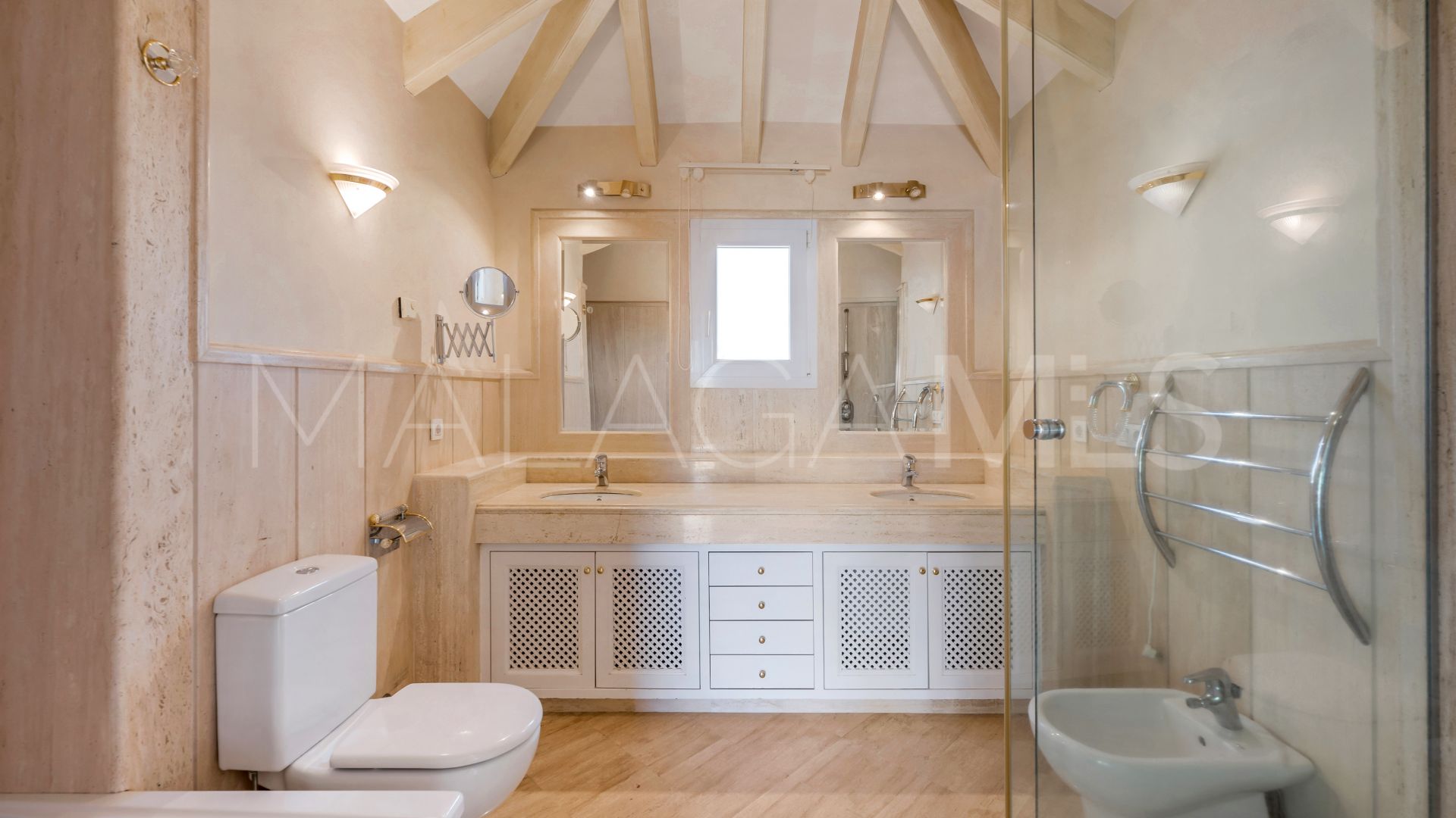 Duplex penthouse for sale in Las Alamandas