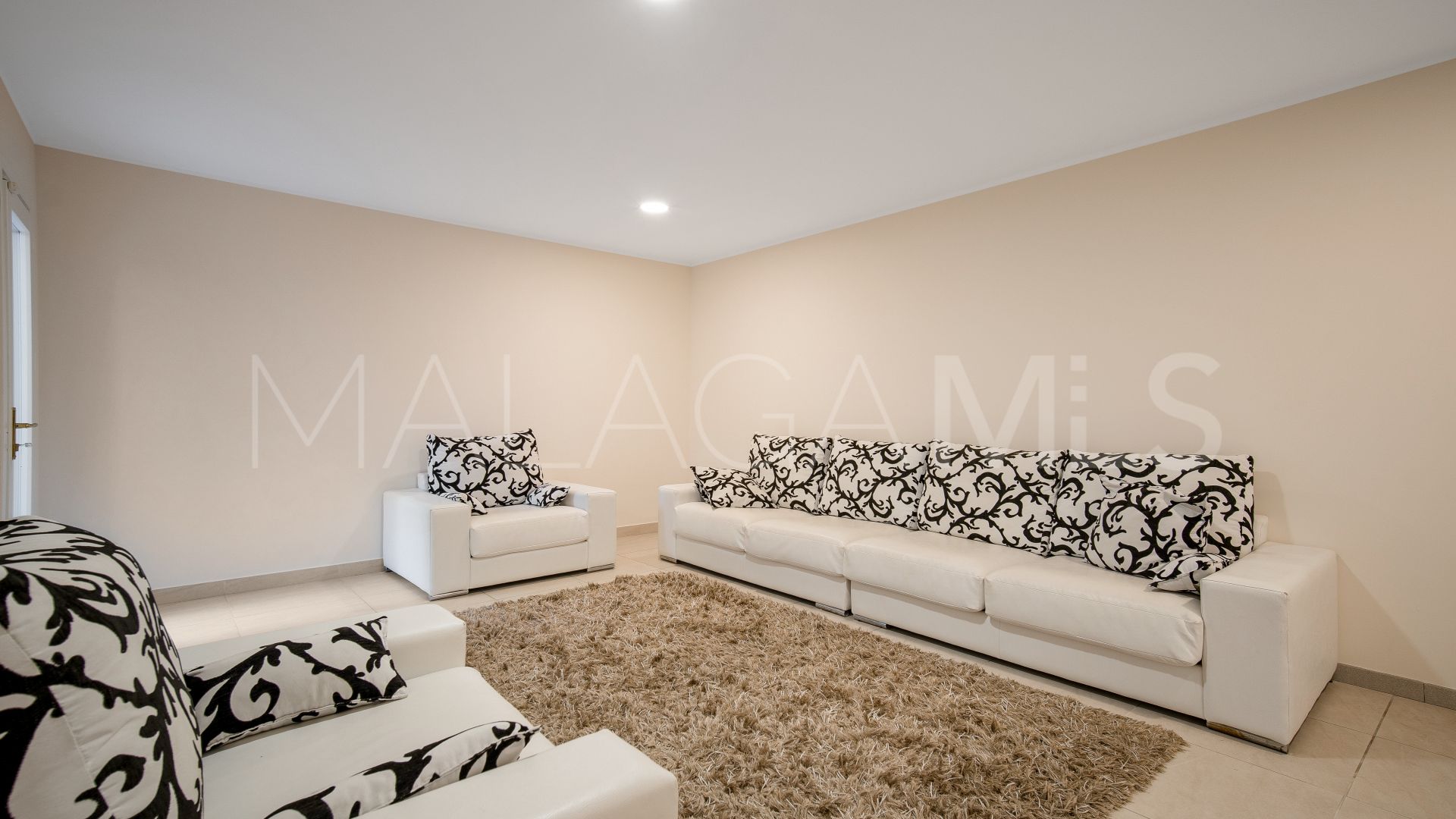 Villa for sale in Lomas de Magna Marbella