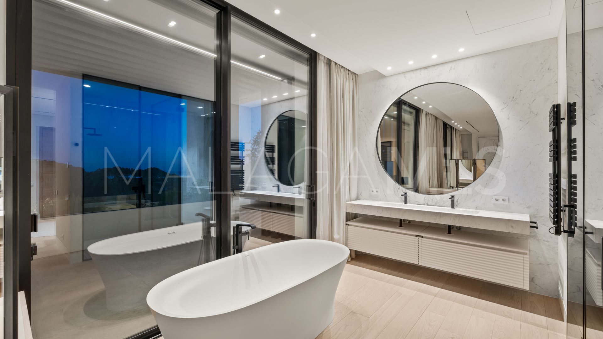 Villa for sale in La Zagaleta