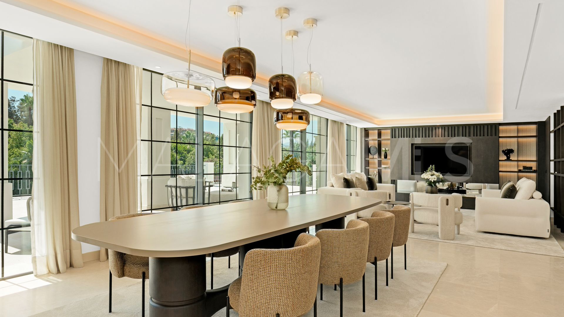 Villa a la venta de 6 bedrooms in Las Brisas del Golf
