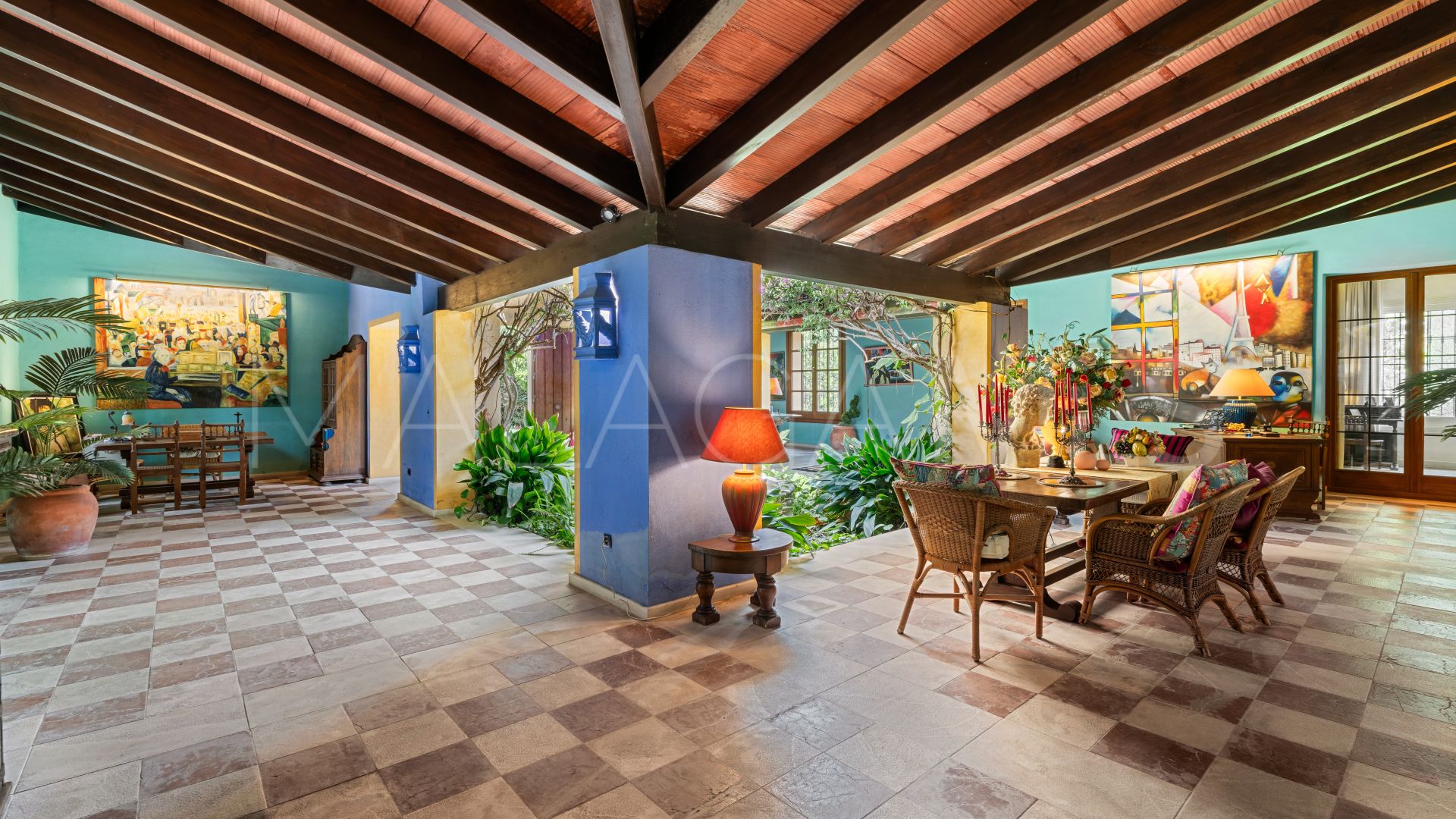 Villa for sale in Guadalmina Baja with 3 bedrooms