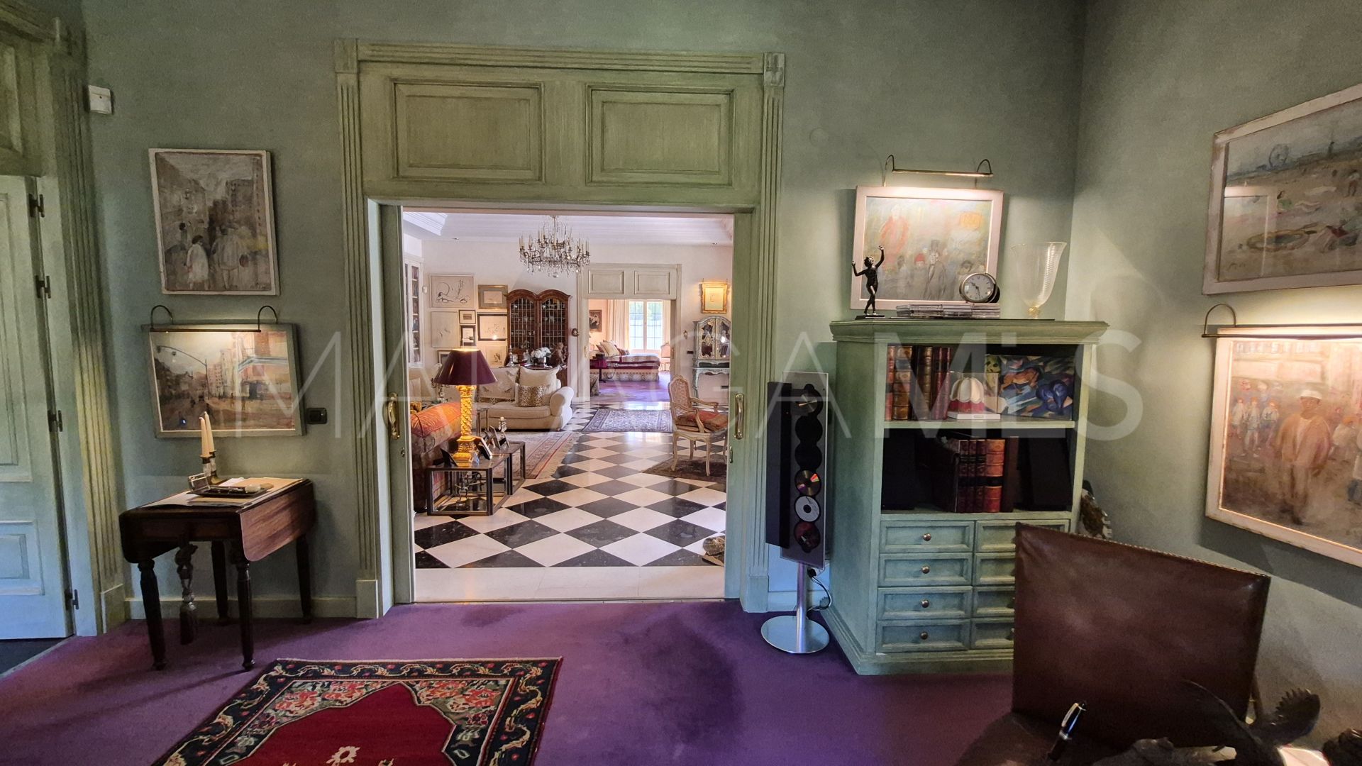 Villa for sale in Guadalmina Baja with 3 bedrooms