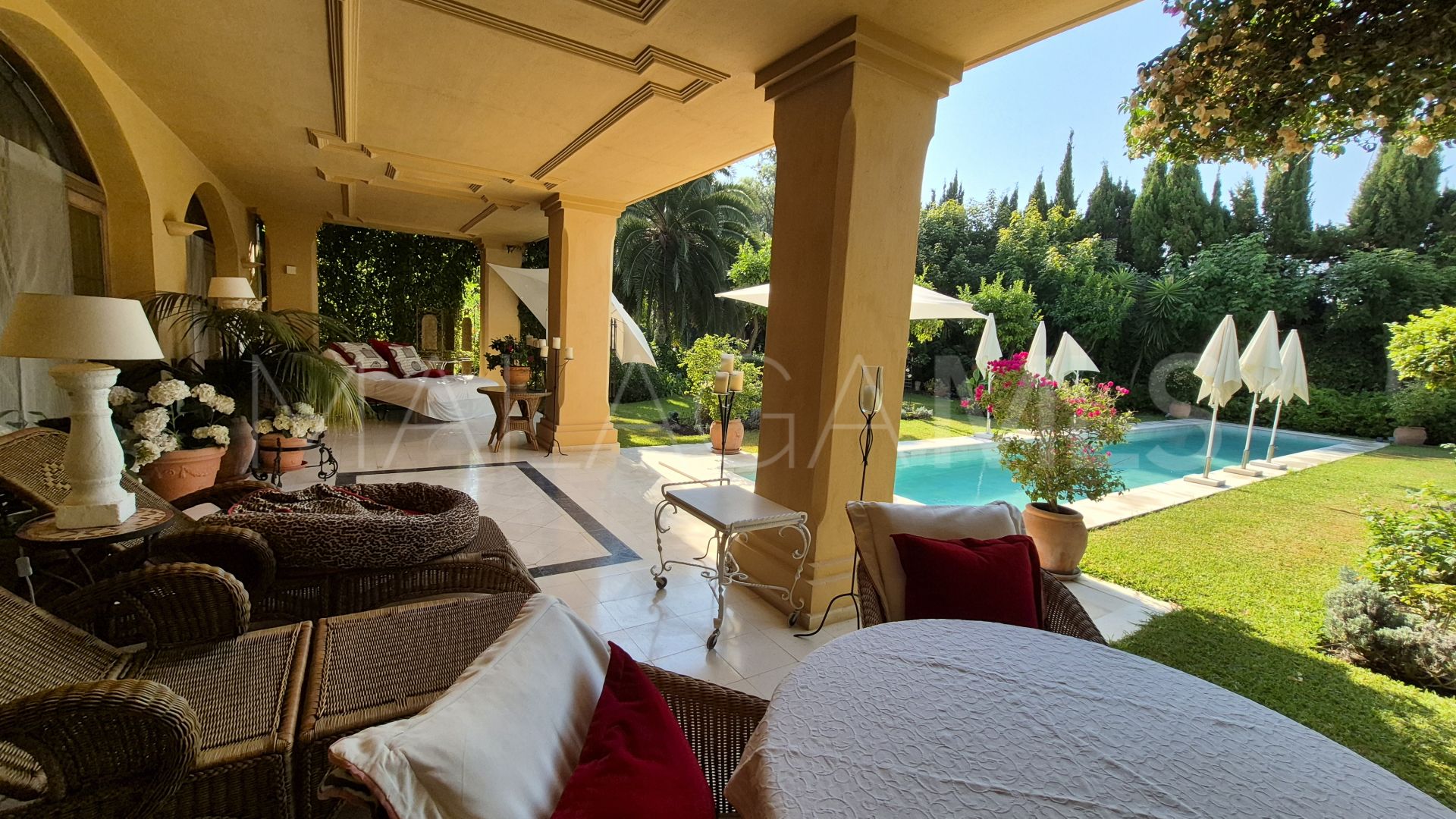 Villa for sale in Guadalmina Baja with 3 bedrooms