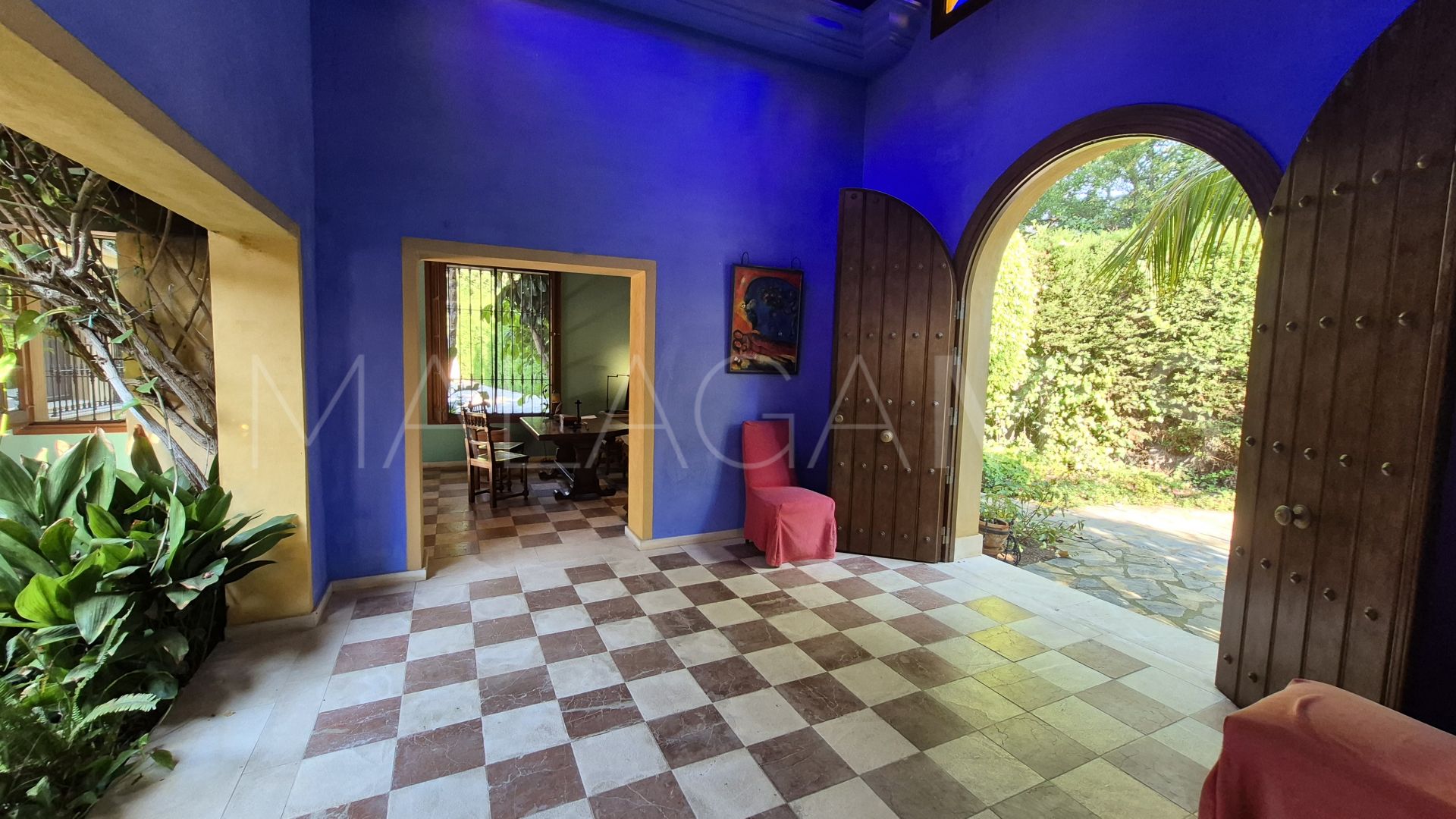Villa for sale in Guadalmina Baja with 3 bedrooms