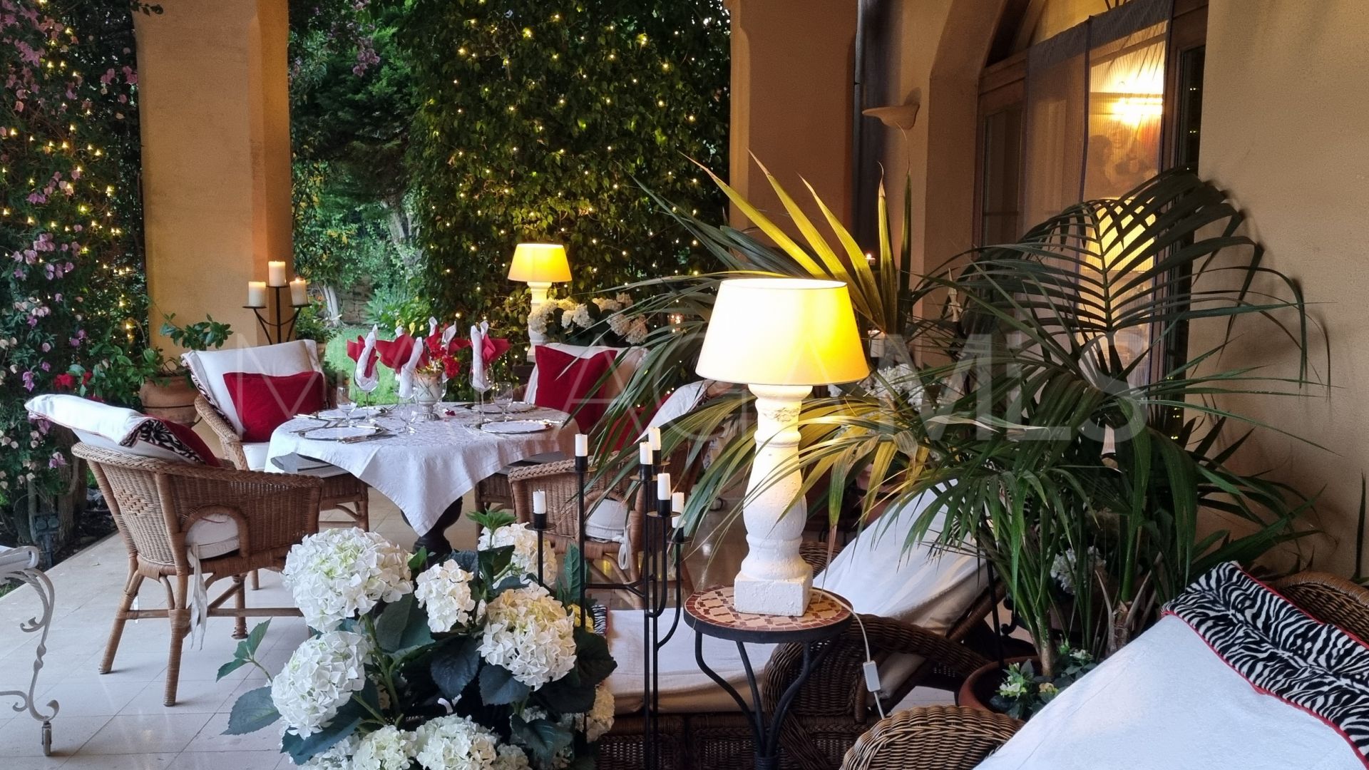 Villa for sale in Guadalmina Baja with 3 bedrooms