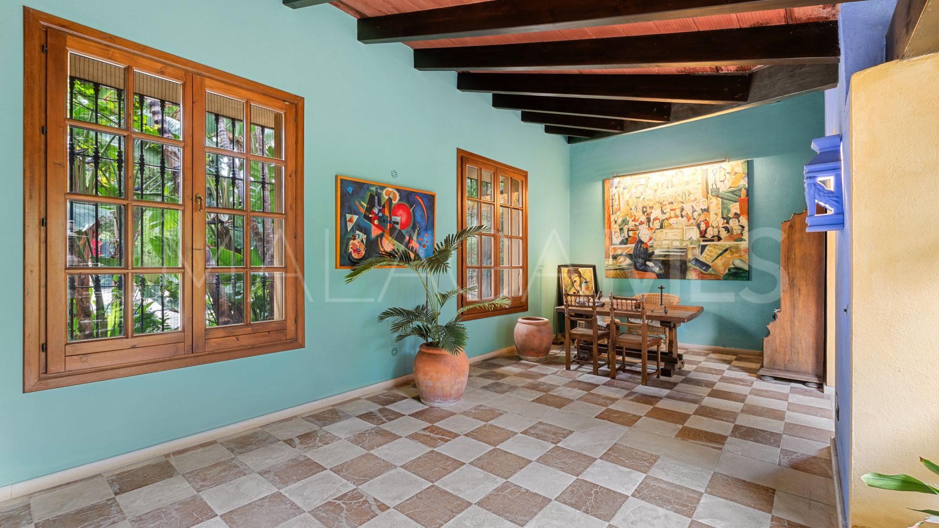 Villa for sale in Guadalmina Baja with 3 bedrooms