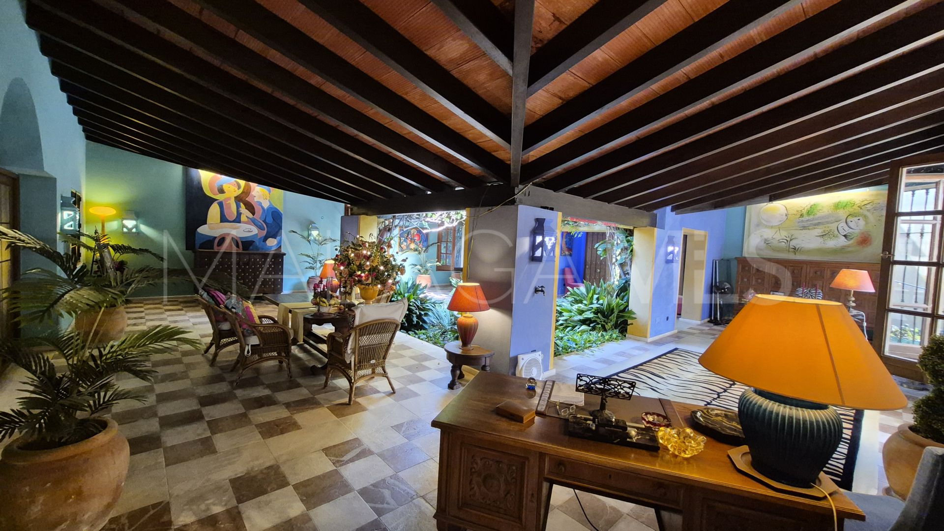 Villa for sale in Guadalmina Baja with 3 bedrooms