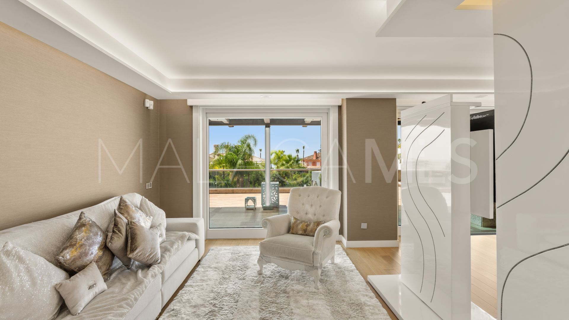 Villa for sale in Bahia de Marbella