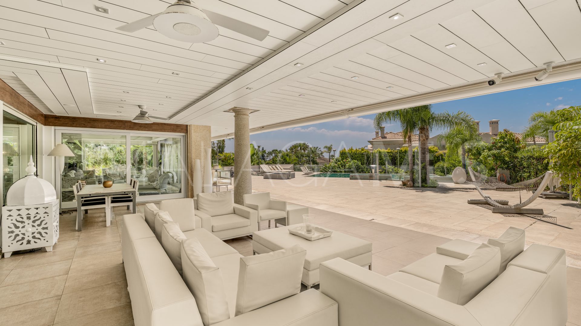 Villa for sale in Bahia de Marbella
