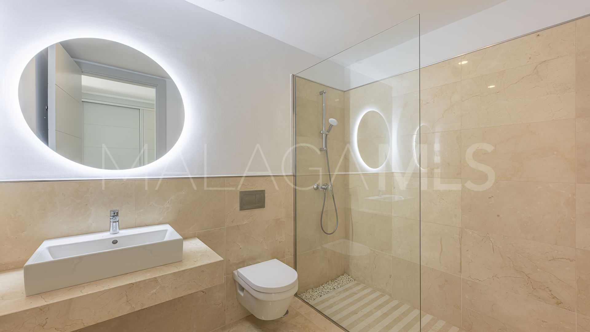 Villa for sale in Los Arqueros