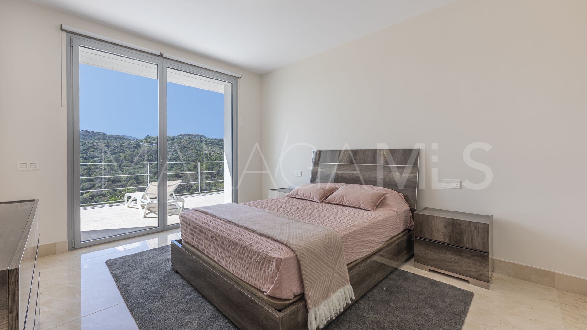 Villa for sale in Los Arqueros