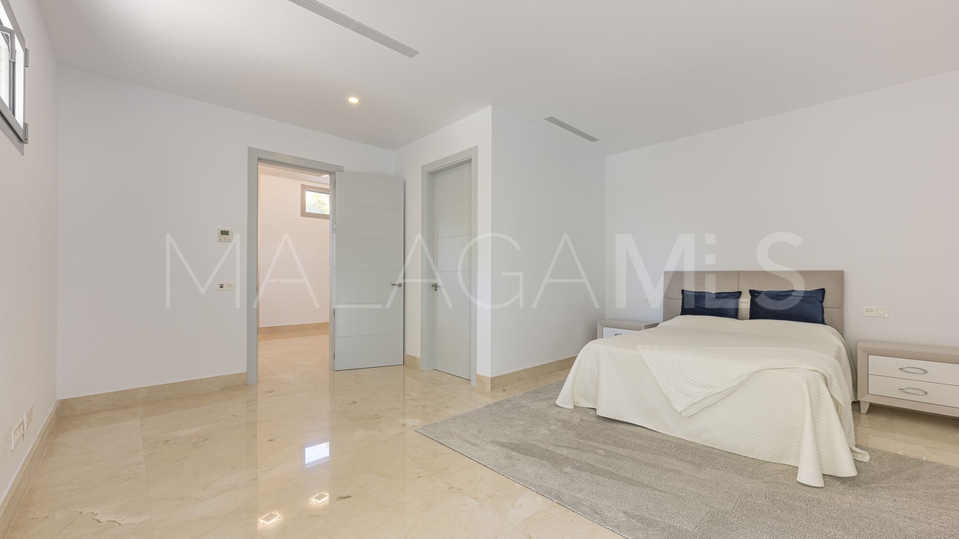 Villa for sale in Los Arqueros