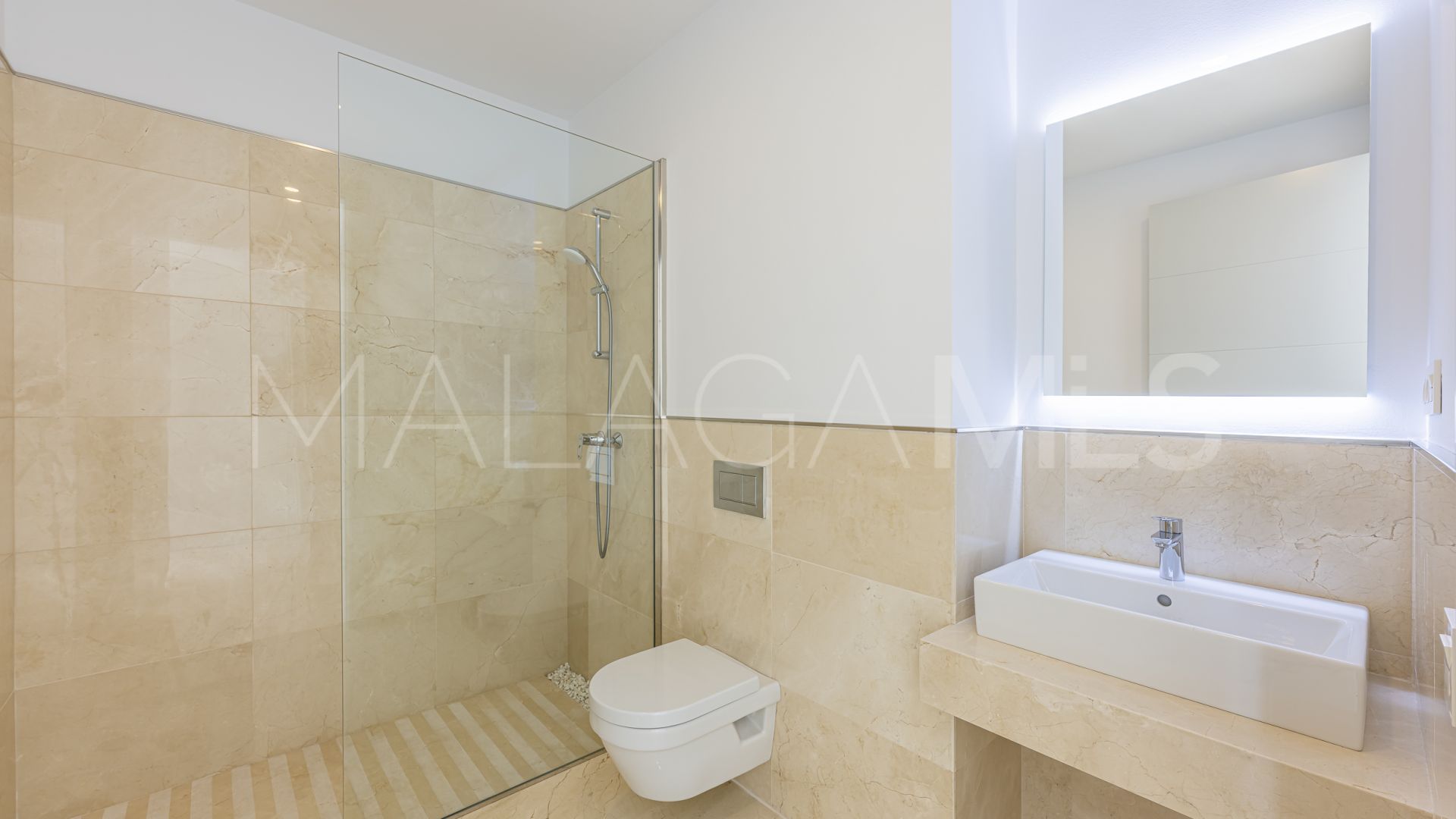 Villa for sale in Los Arqueros