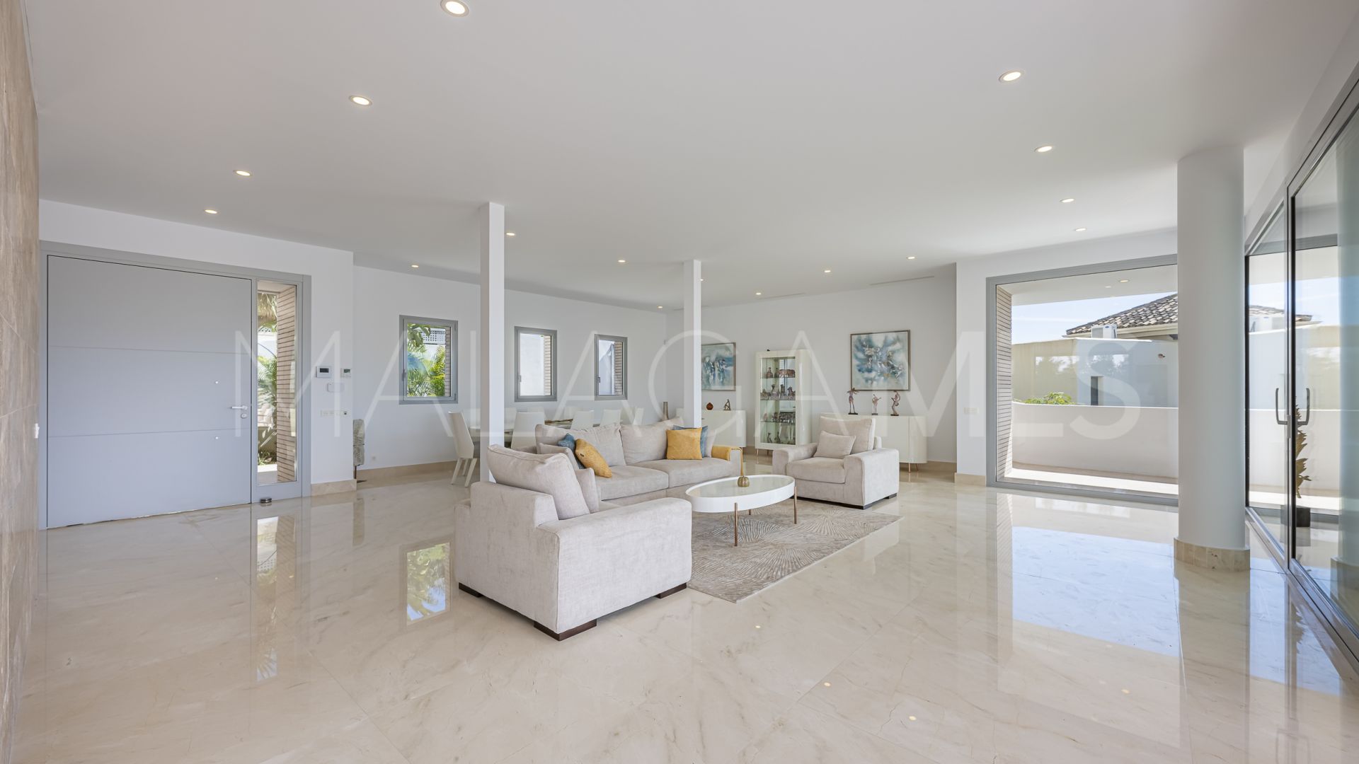 Villa for sale in Los Arqueros