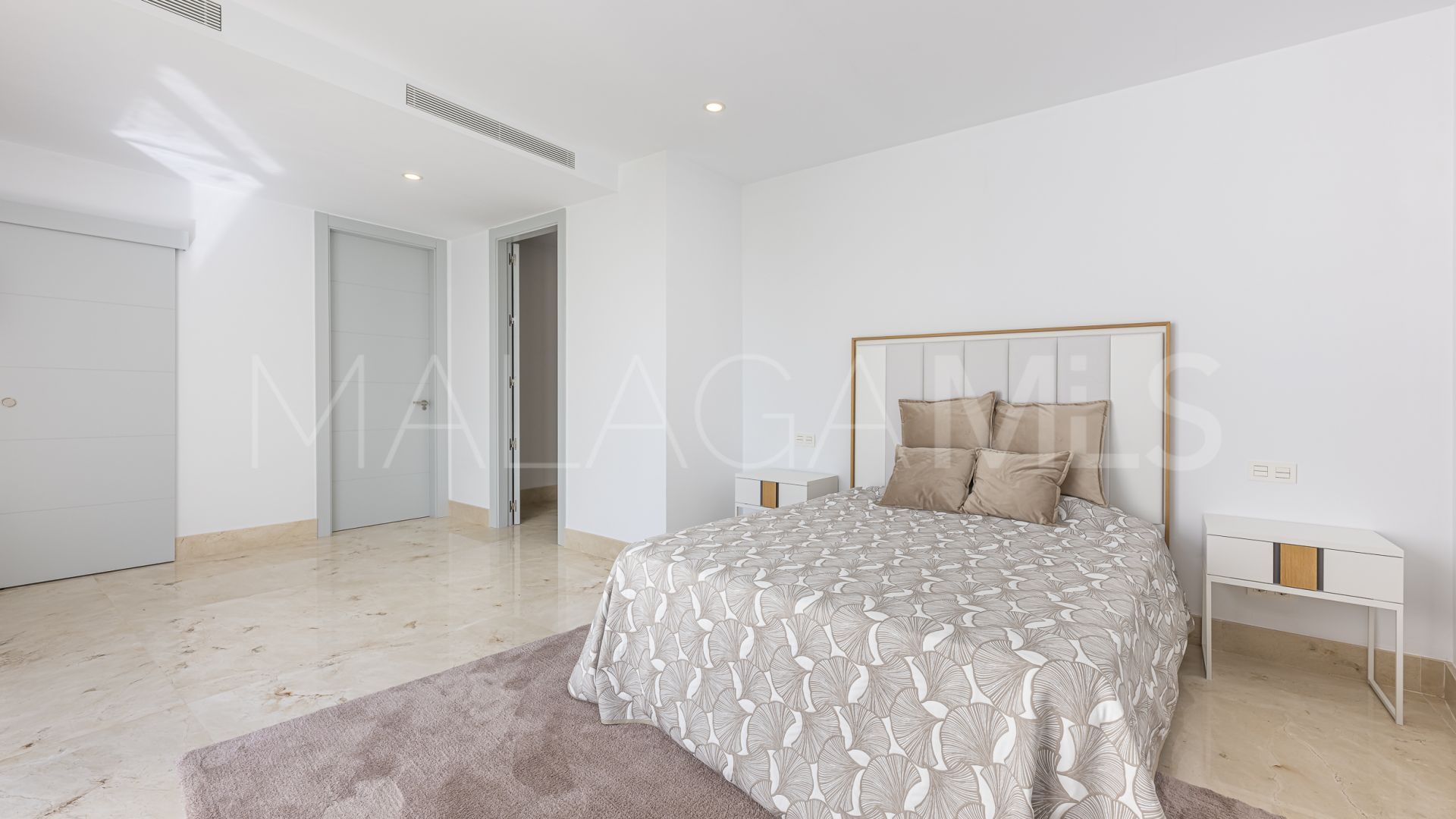 Villa for sale in Los Arqueros