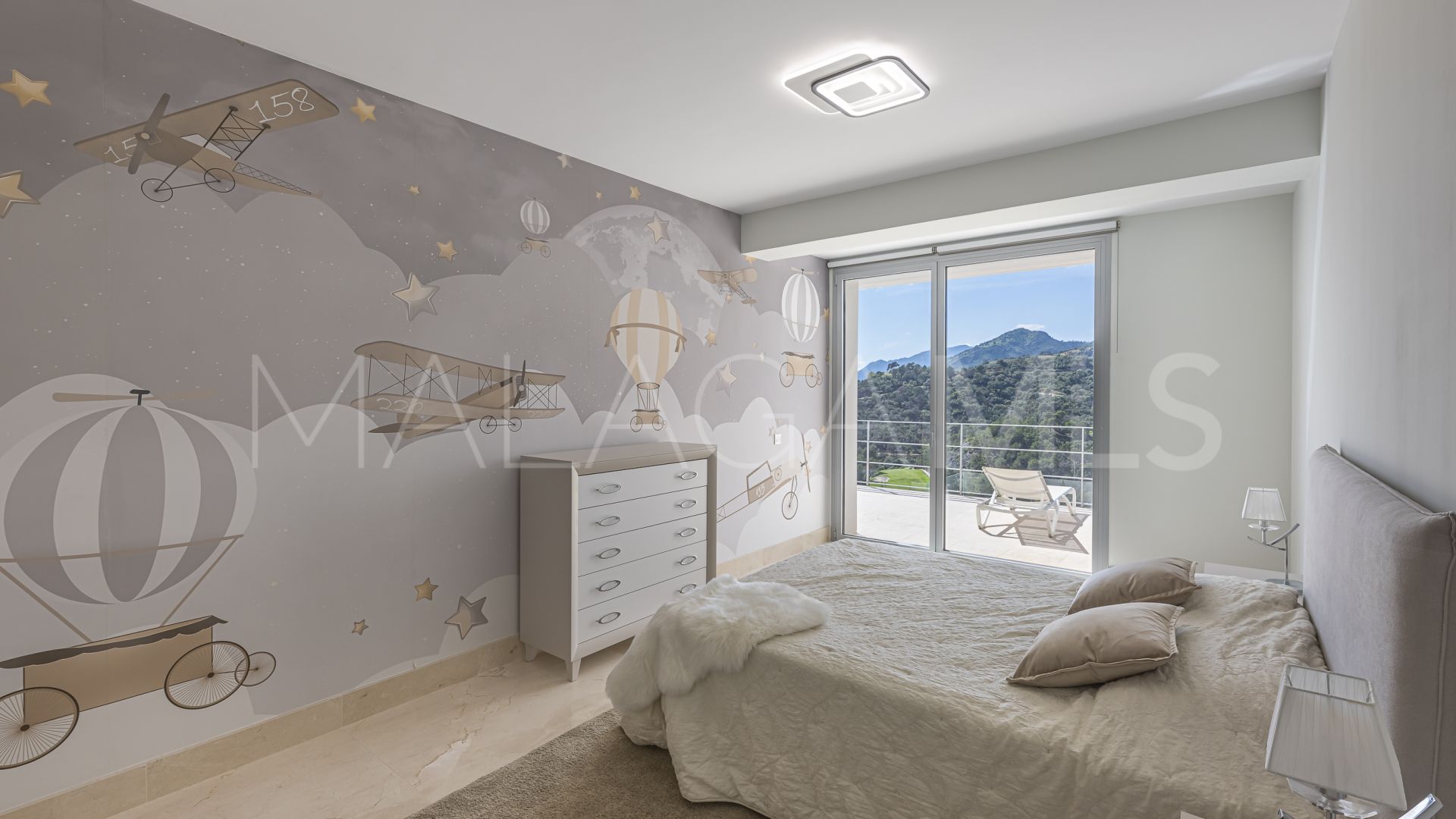 Villa for sale in Los Arqueros