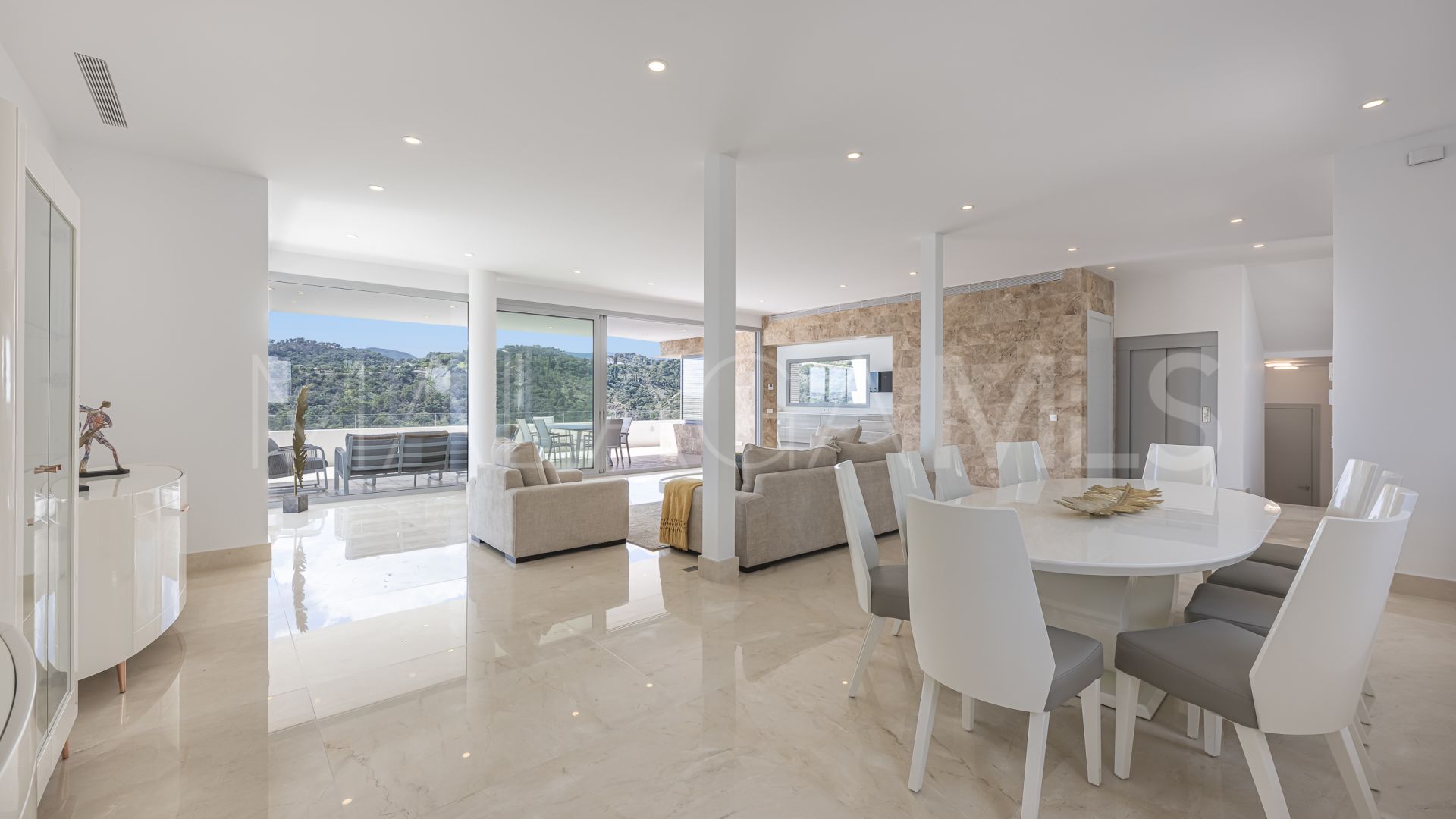 Villa for sale in Los Arqueros