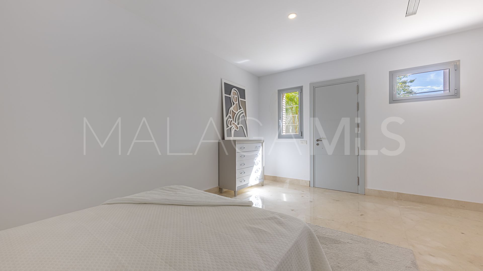 Villa for sale in Los Arqueros