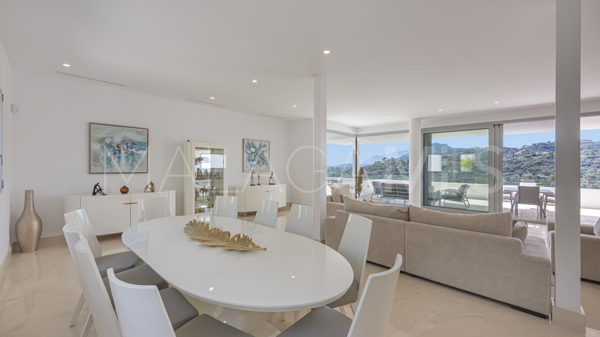 Villa for sale in Los Arqueros