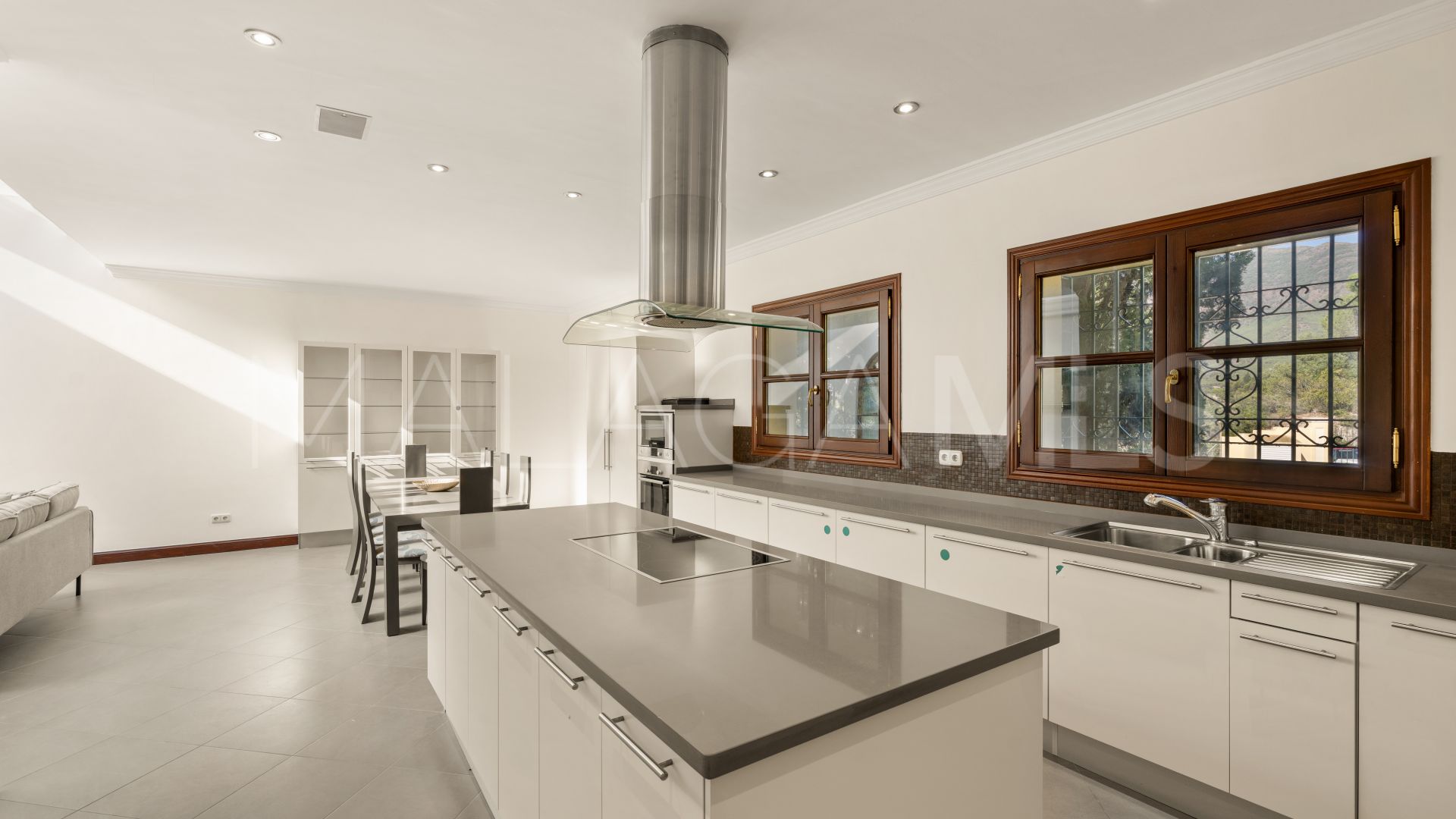 Villa for sale in La Zagaleta