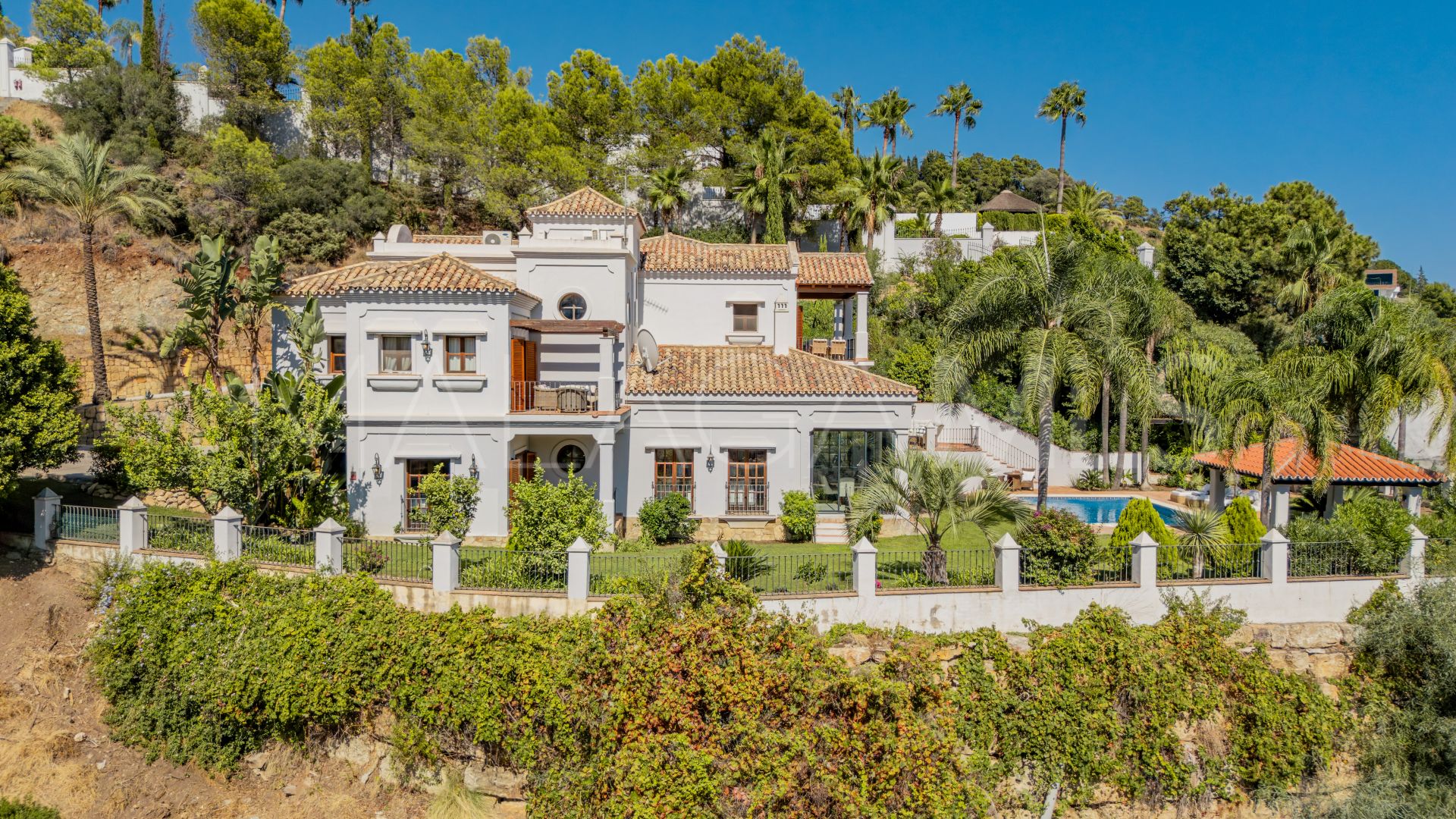 El Madroñal, villa for sale