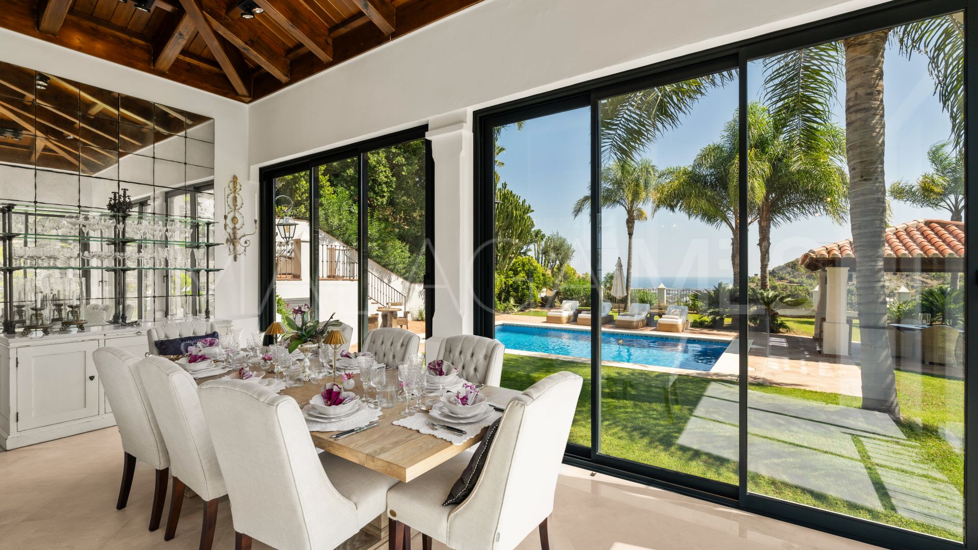 El Madroñal, villa for sale