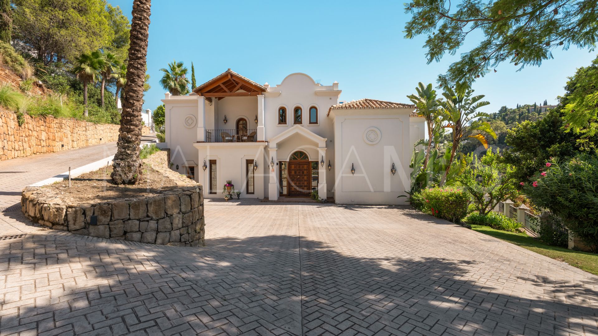 El Madroñal, villa for sale